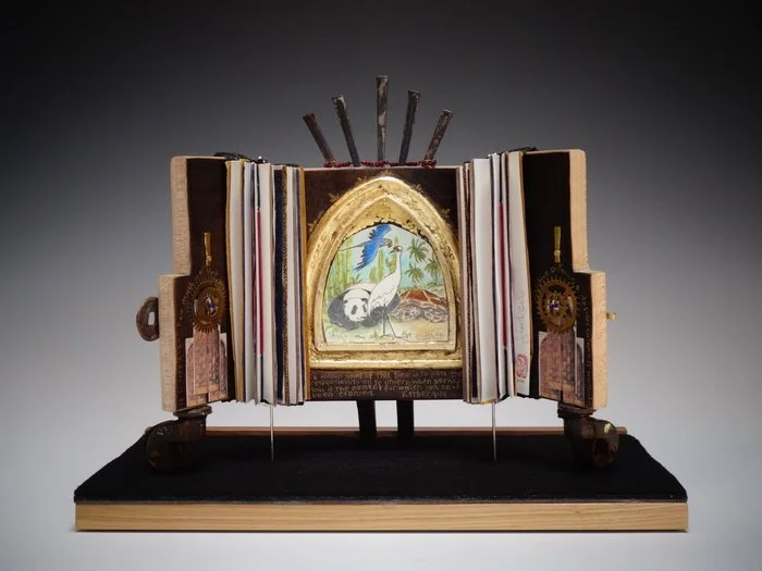  And Who Then Shall be Answerable
 
 
Artist: 
Lisa Bonilla Panter
 
 
Price: $675
 
9.5" x 11.5" x 5.5"