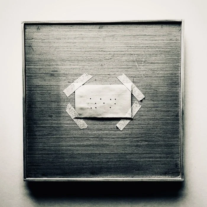  ZEN (braille)
 
 
Artist: 
Barry Jordan (Nacogdoches, TX)
 
 
Price: $350
 
14.5" x 14.5"
