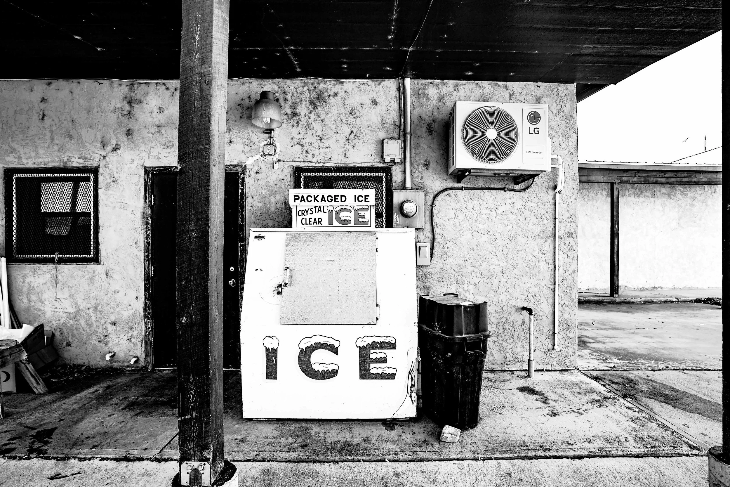 ICE / Artist: Darren Henkel / 20" x 30" / $470 / Photo on Resin Canvas