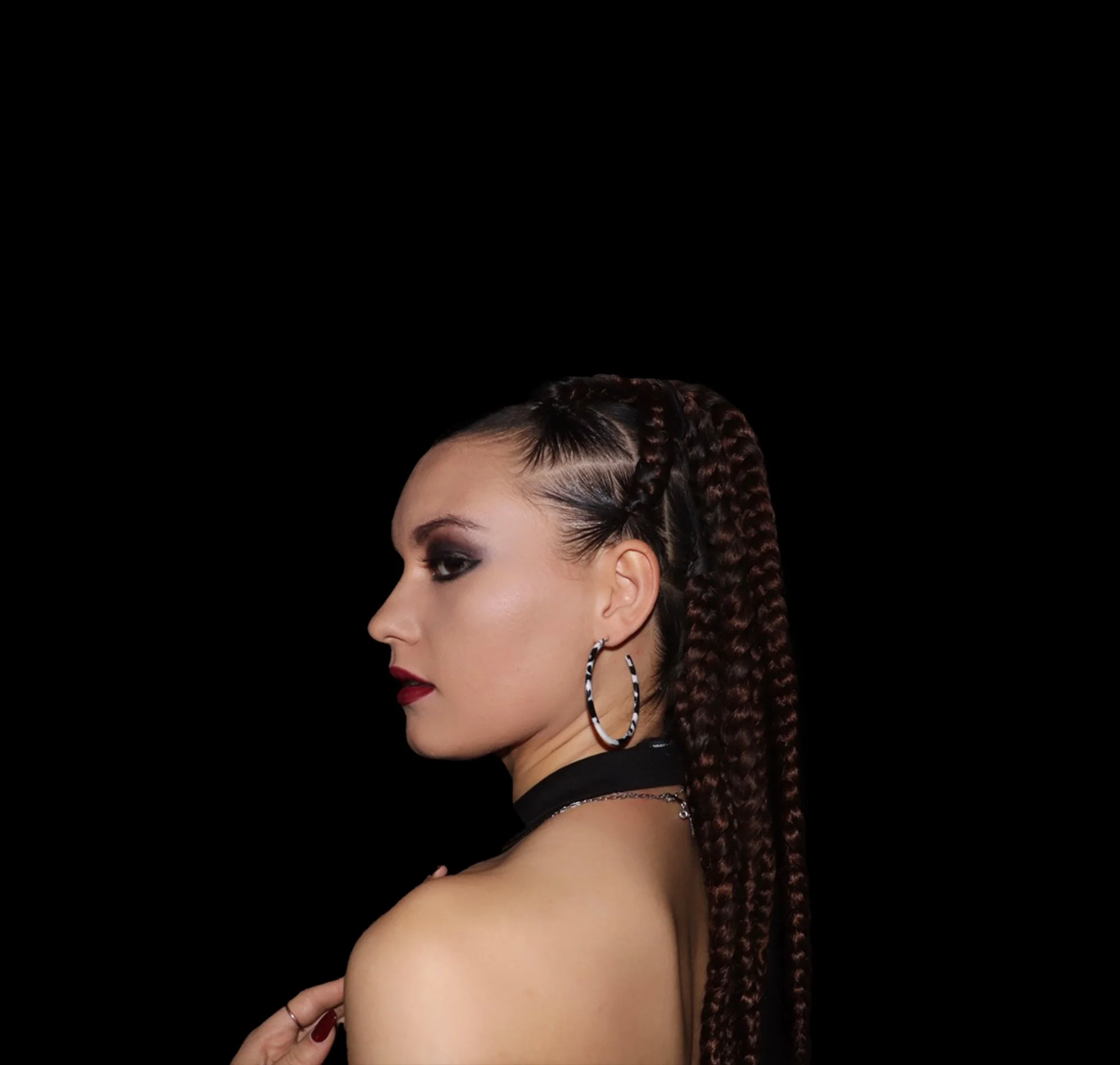 No More "Waiting.” Naomi Cheyanne Releases Her New Single