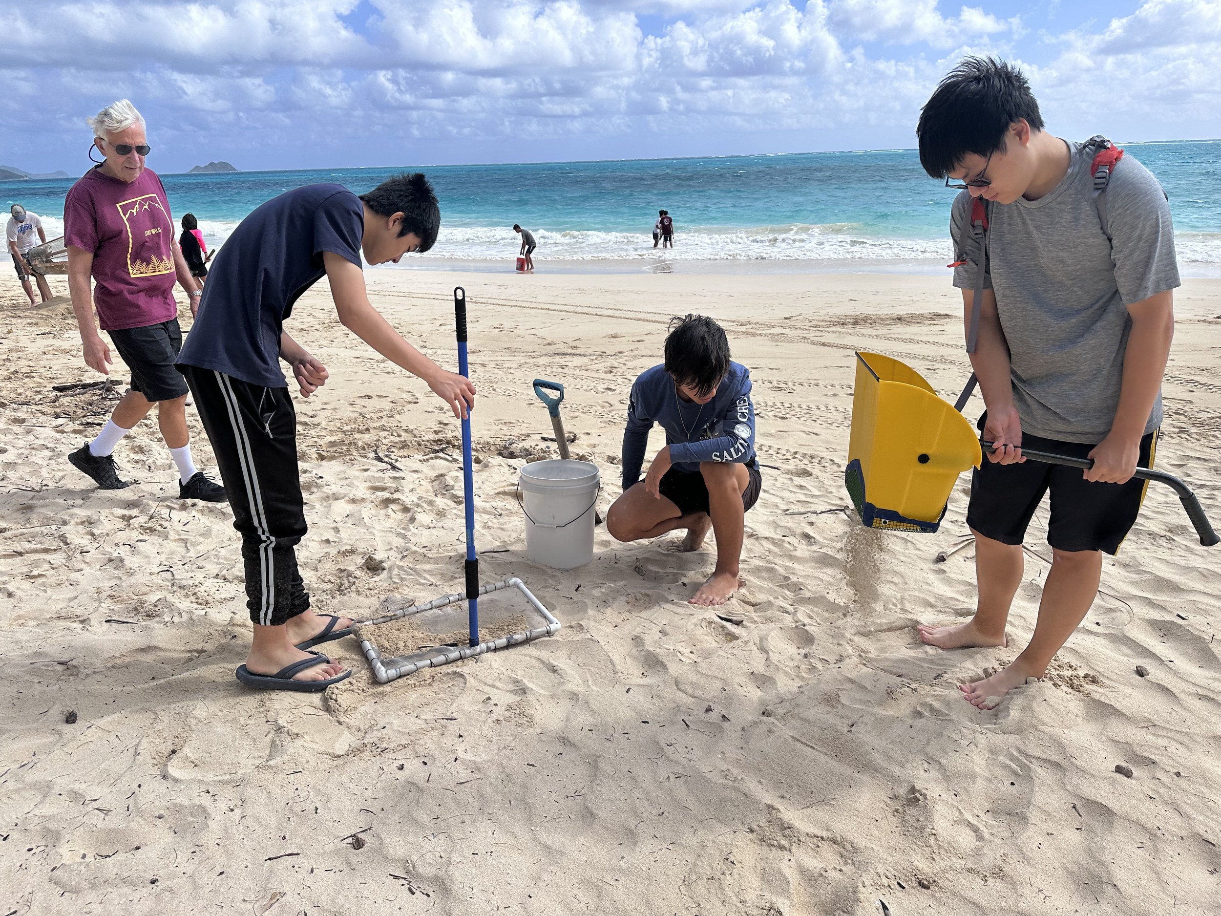 23.5.6 Beach Clean up8.jpeg