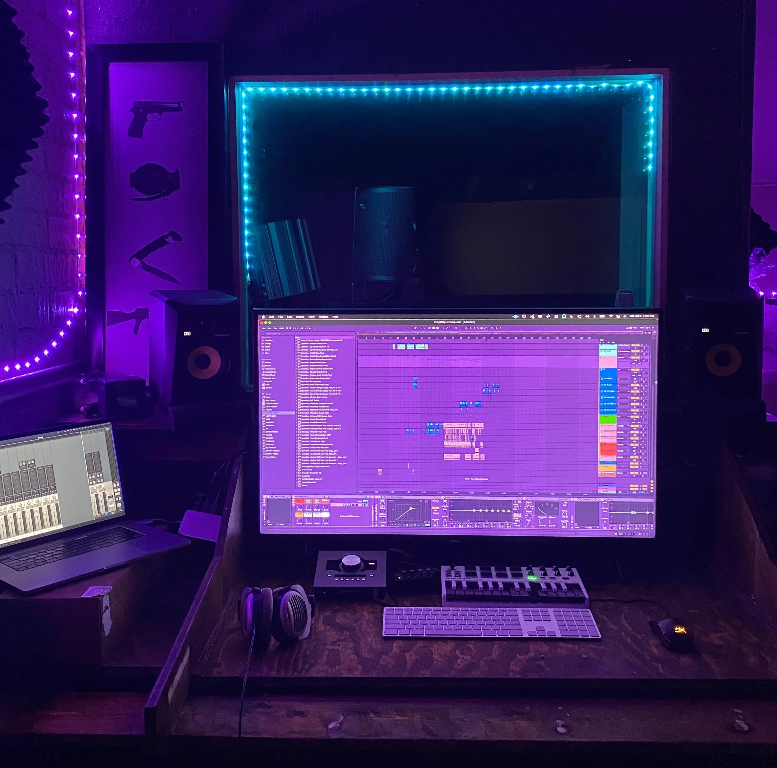 Booking — 2 Chair Recording Studio Los Angeles Professional