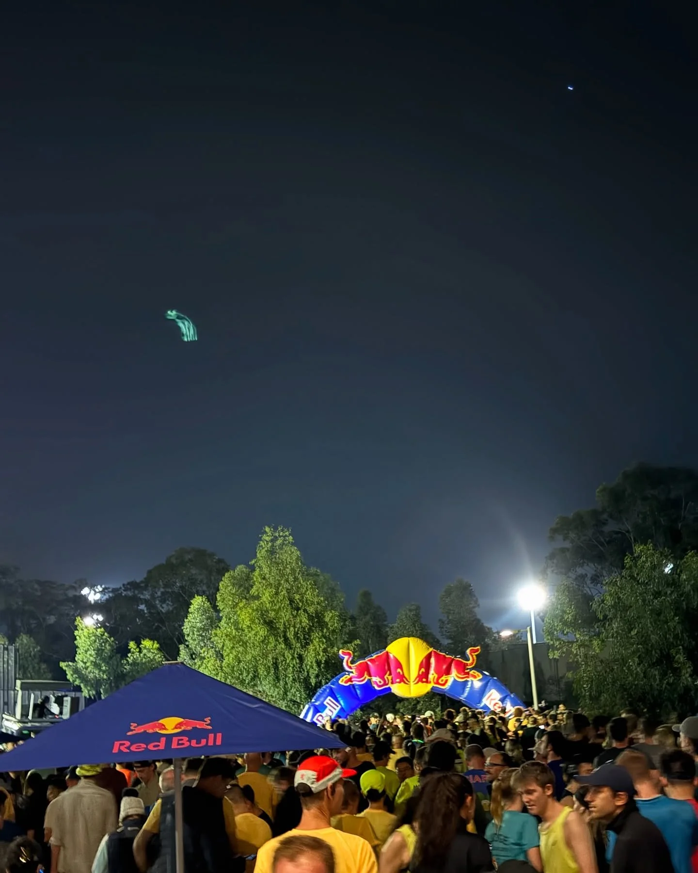 Sundays event for @redbullau. Feeding the hungry runners after the @wflworldrun, what a special event to be apart of ❤️🏃🏻&zwj;♂️🏃🏼&zwj;♀️🚗