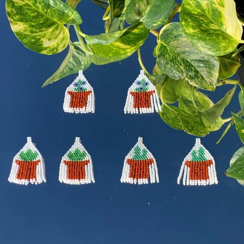 🌱Plant Mama🌱

For all the proud plant mamas out their tending to their home gardens-growing alongside their plants in harmony.
