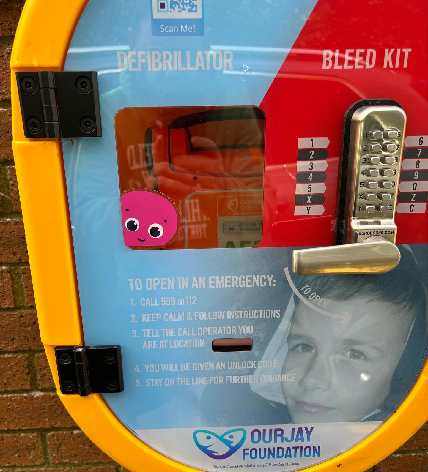 As part of OurJays commitment to our accessible defibrillator sites, we will replace the first battery and pads for the defibrillator when these become due. 
We have been unbelievably lucky, that @octopusenergy have made a grant to us of &pound;10,00