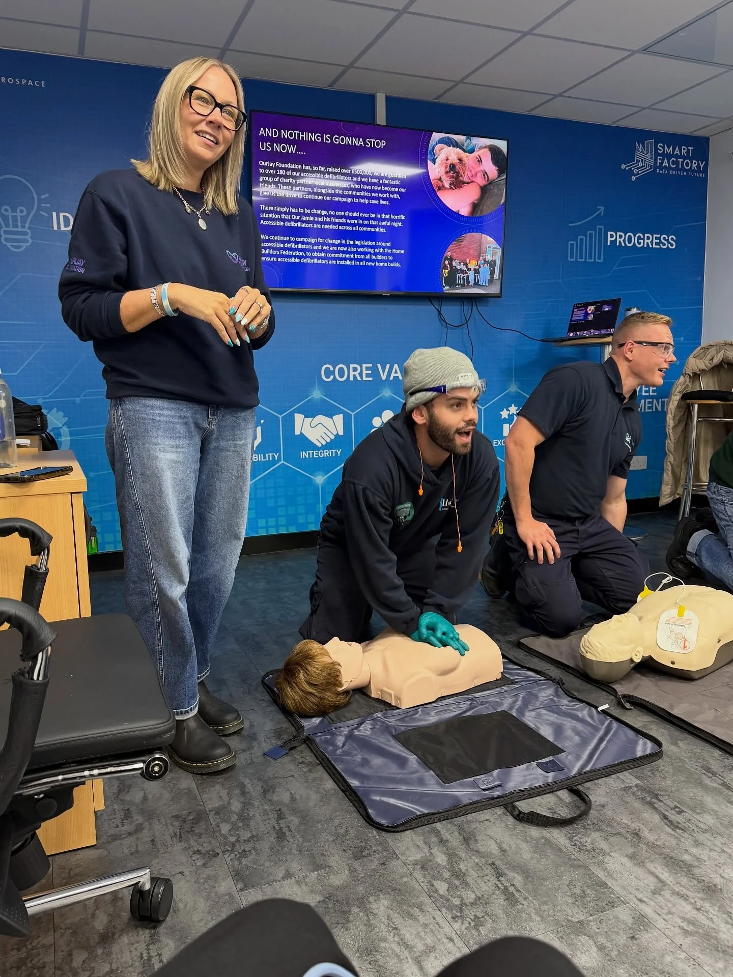 We’ve held 4 CPR/AED Information and Awareness sessions for Lisi Aerospace yesterday and today. We were able to provide our CPR/AED confidence builders to 40 of the team at Lisi, which has been great! Keep spreading the word folks, DEFIBS SAVE