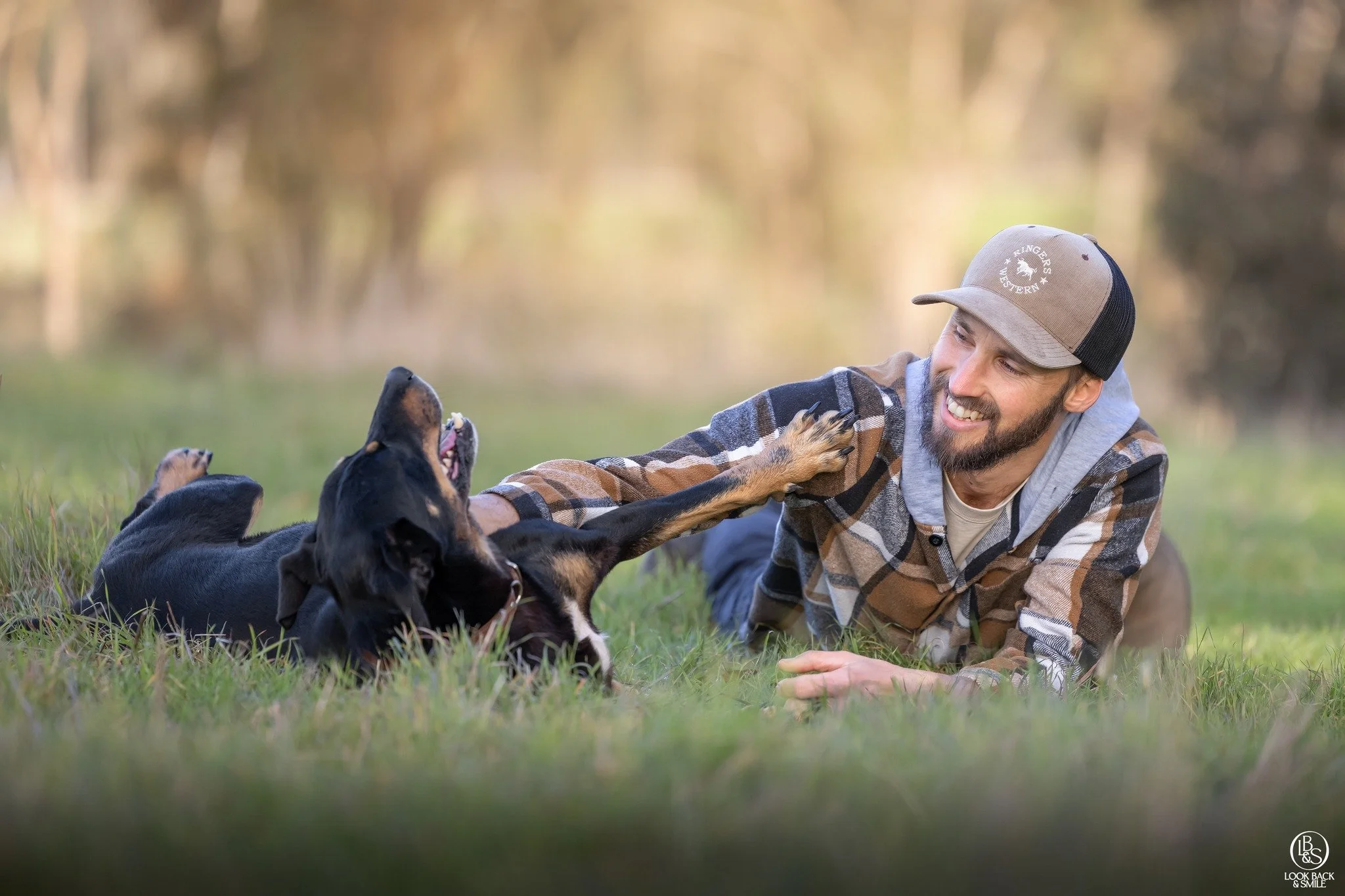 ❤️ Inside joke, you wouldn't get it ❤️

That's what I'd title this image.  I love this image so much from a recent property session.

I'd like to say men are lining up to have their memories preserved with their best mates, but that's actually not th