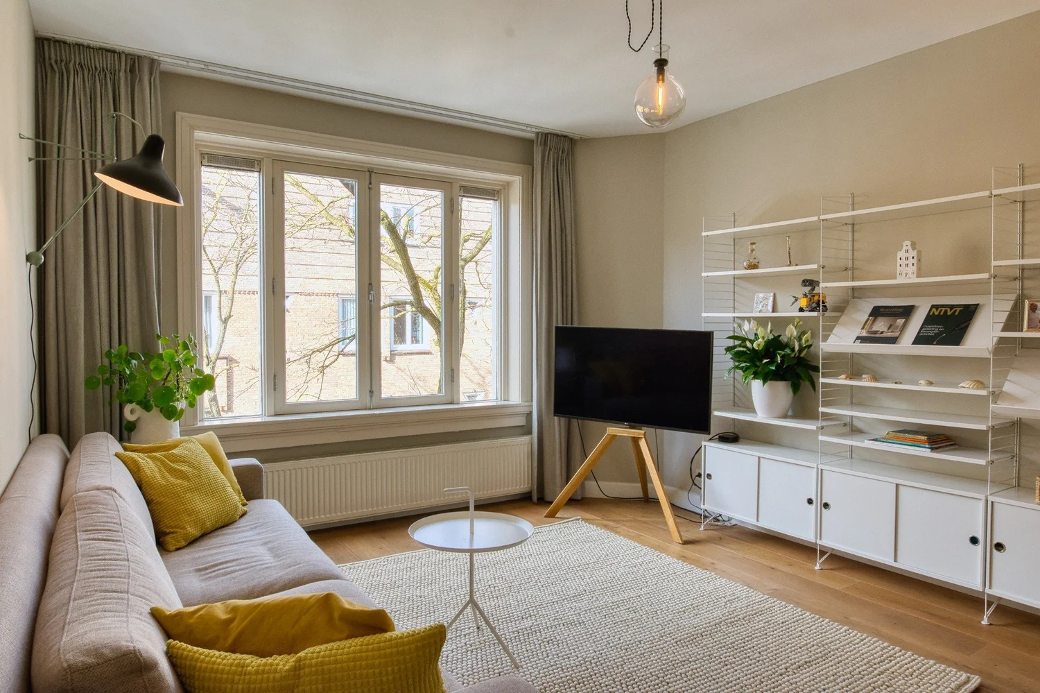 Meerhuizenstraat 27-2 — Appartement in Rivierenbuurt