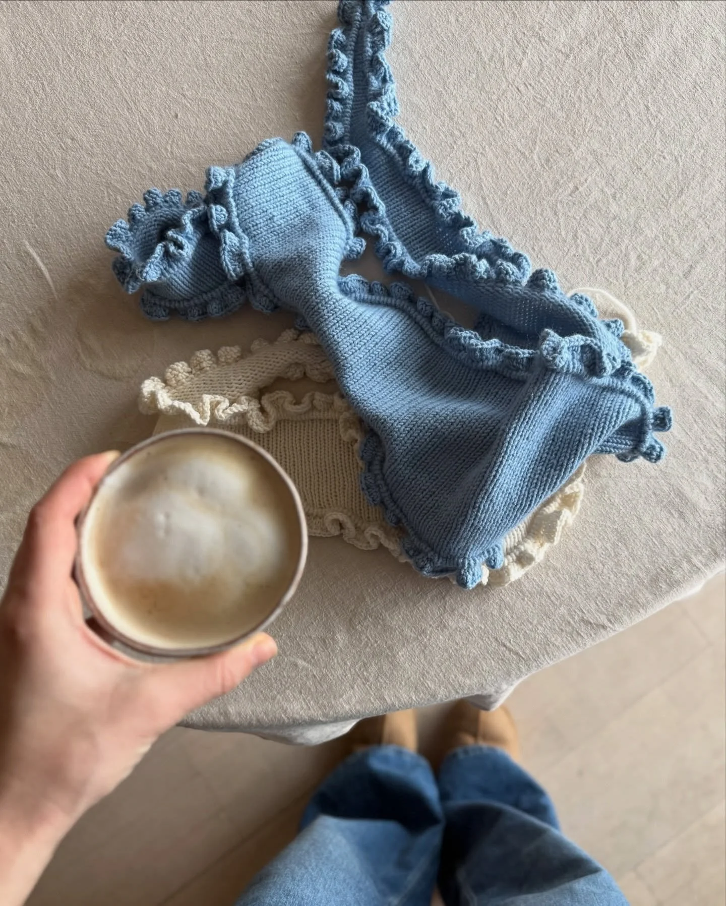 a tiny project takes 1000 years when you knit and unravel and knit and unravel, but at least i know the pattern by heart and can be fully proud of the result🤝🏻

i&rsquo;ve decided to do an open test call for these tiny scarves! it&rsquo;s just arou