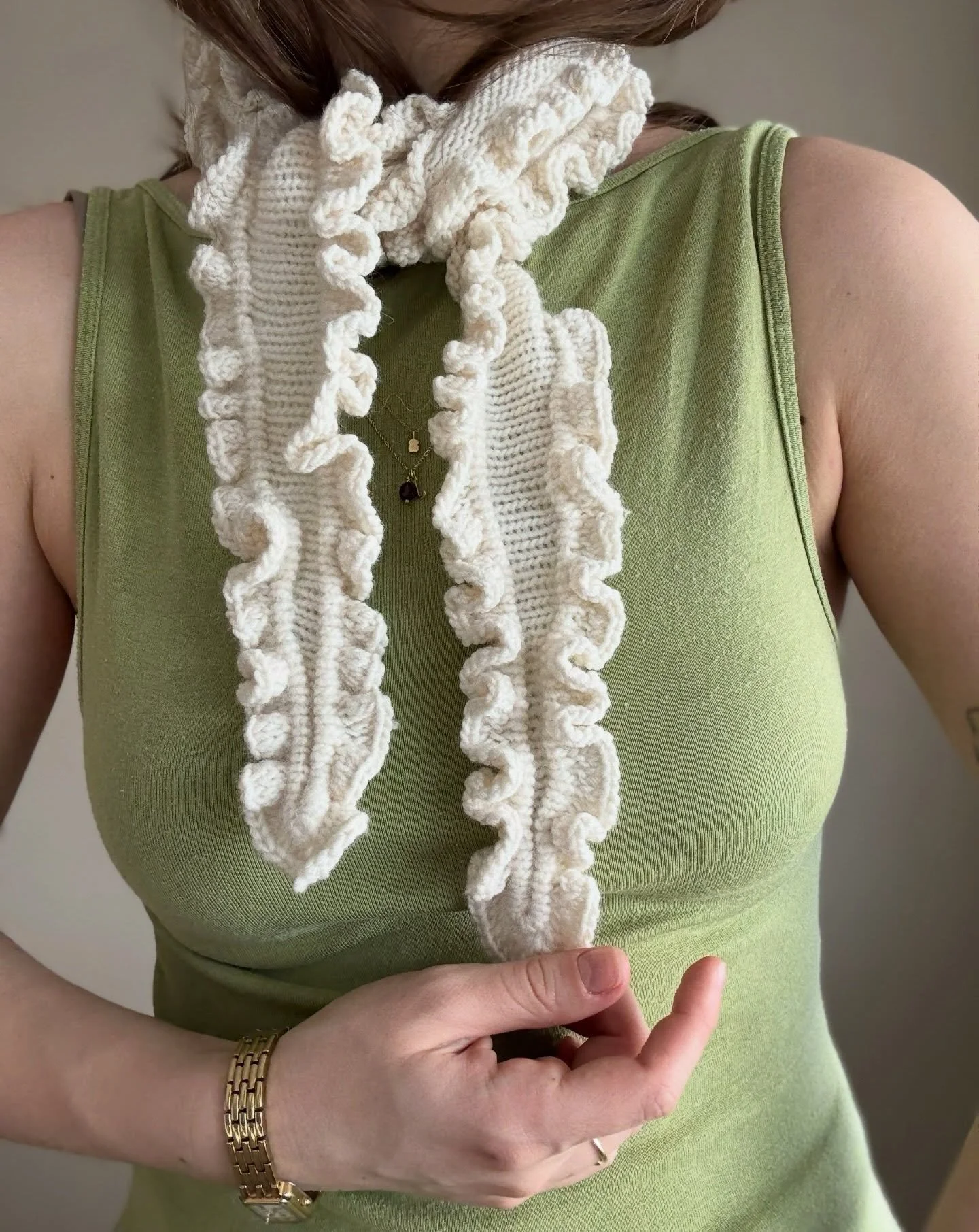 TEST CALL // 

this yet unnamed scarf needs a bit of testing before the release, and i&rsquo;ve decided to do an open test call and at the same time let some people try out some new yarn as well! 

the scarf is knitted in mellow by @ullenyarns , whic