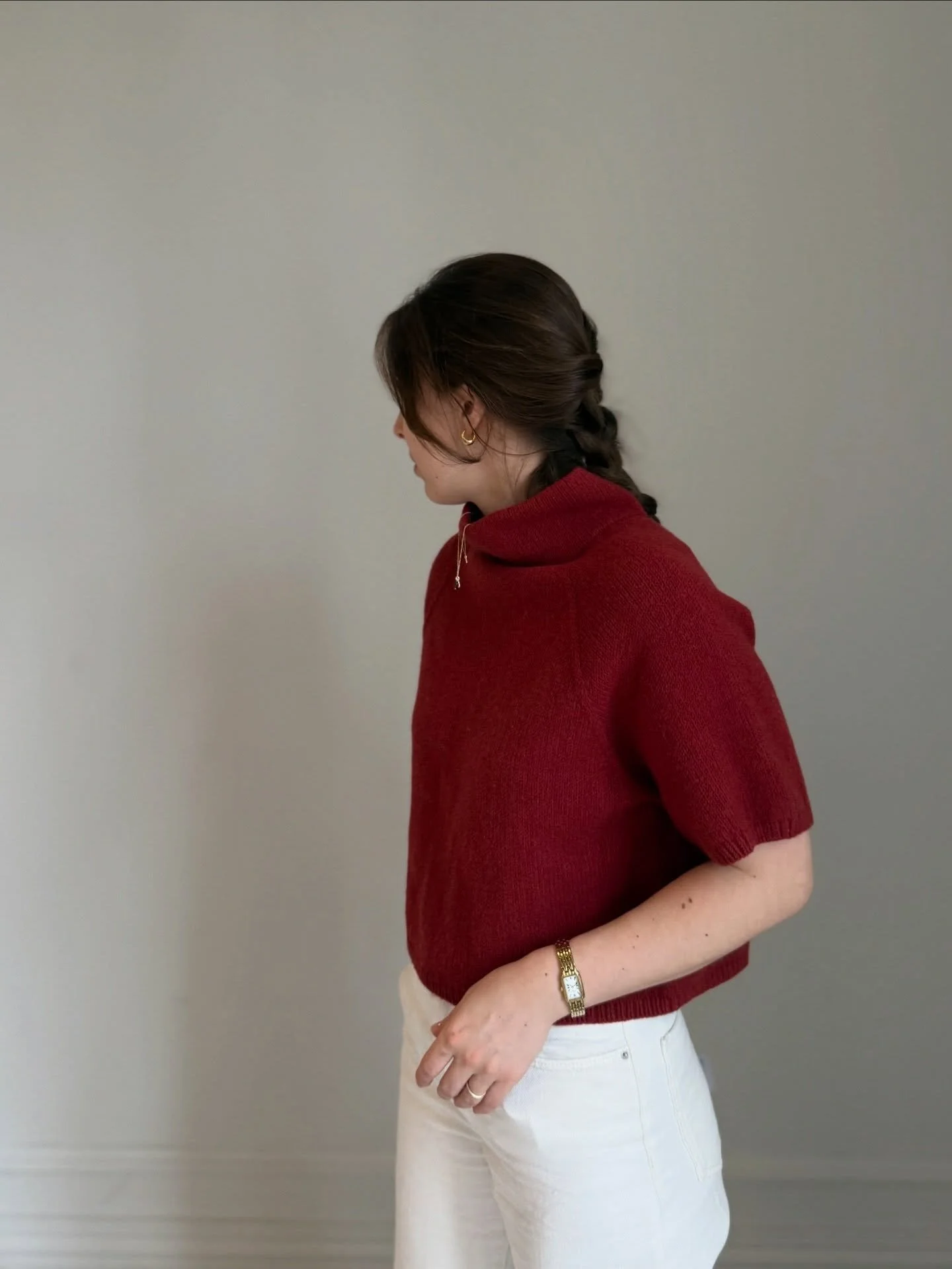 art &amp; lingon 💌

lingon tee is knitted in mellow in the colour lingon (which is currently on sale at ullenyarns.com)

have a great saturday x

#knit #knitting #strikk #lingontee