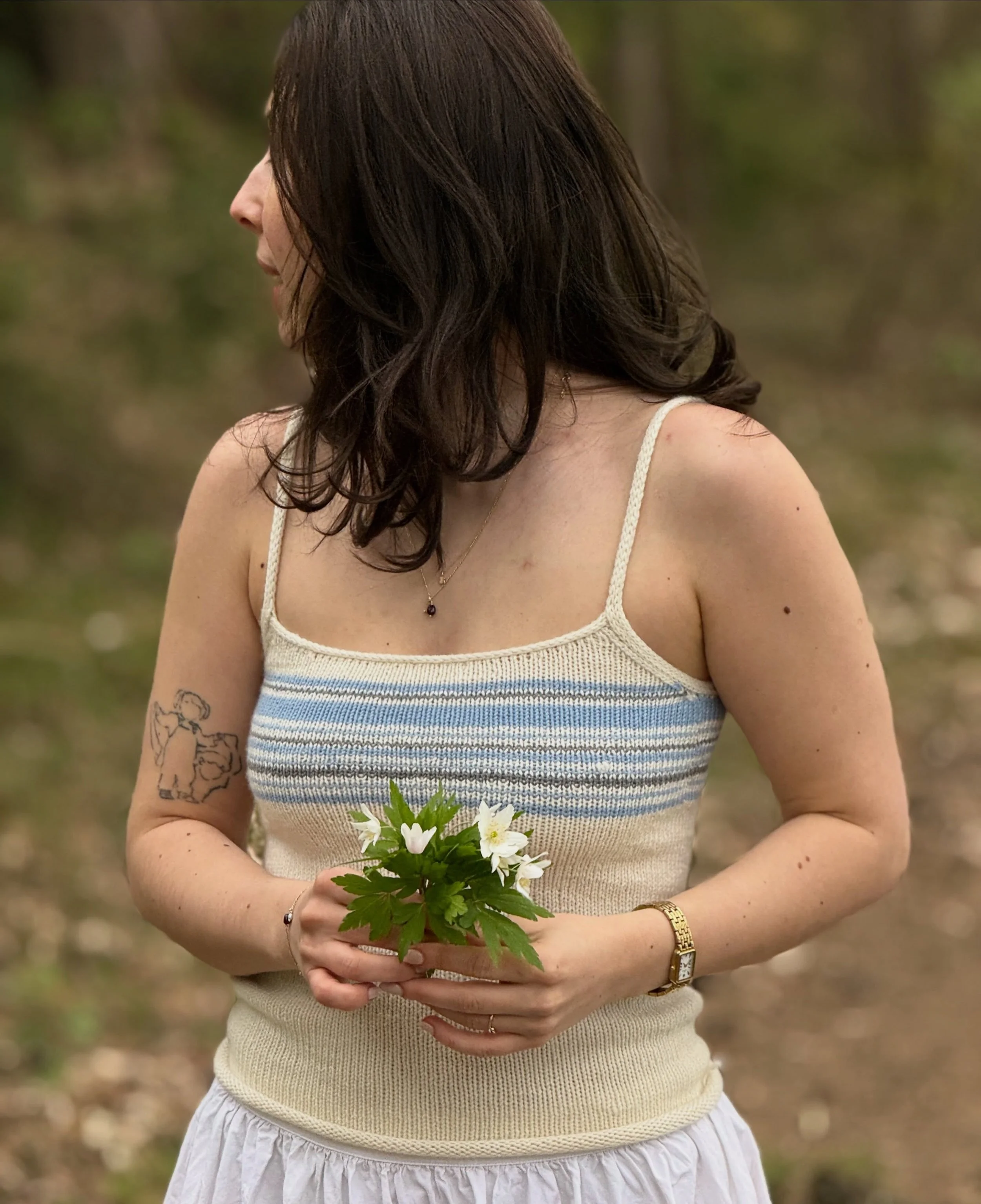 highlights of may ☀️🌊🧁❤️☕️ this month is filled with birthdays, festivities and fun - so i haven&rsquo;t have too much knitting time, but despite this i have worn a lot of wool, cause its been freezing&hellip;

all patterns except the green dress a