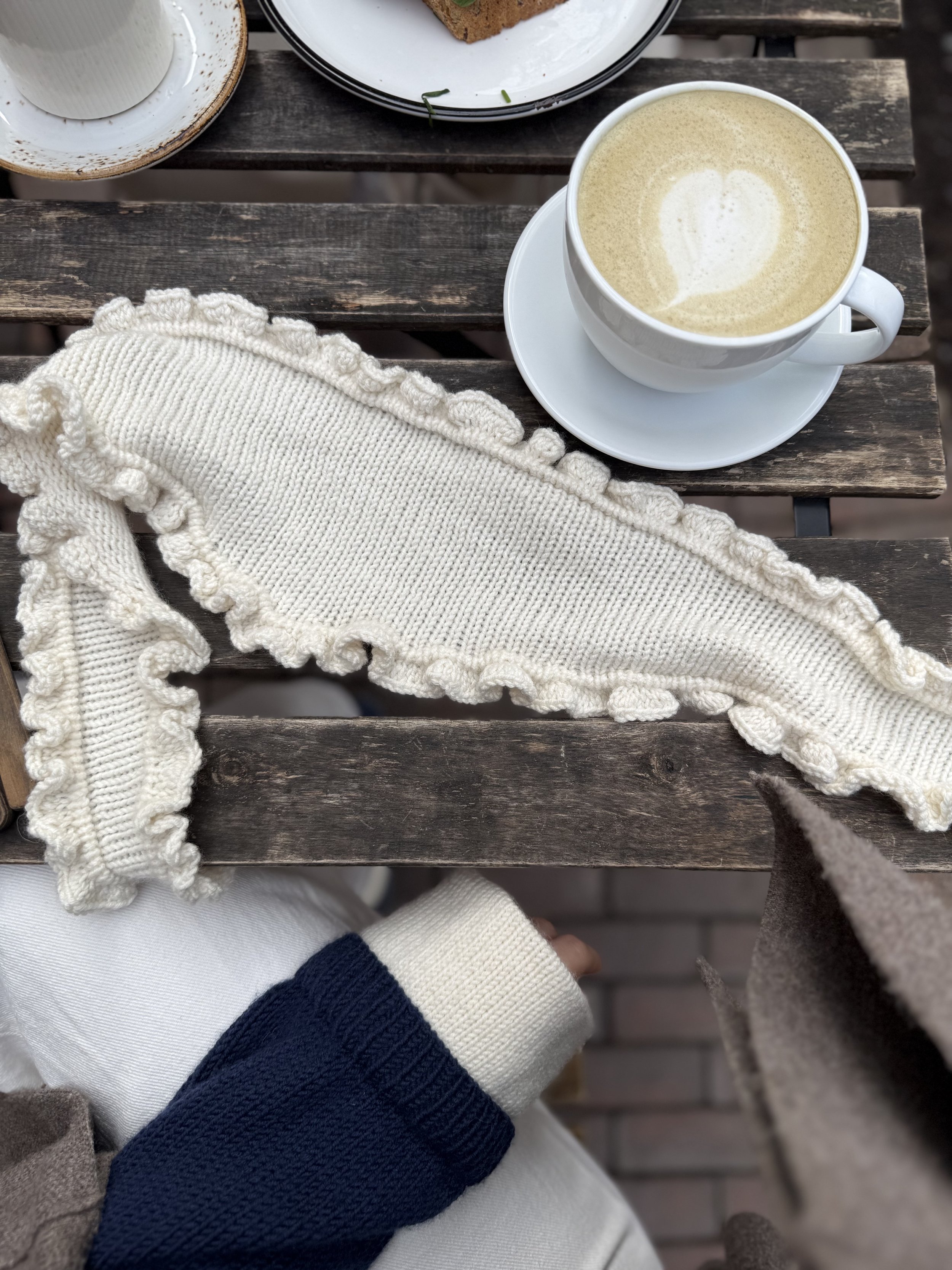 oyster scarf - out now.