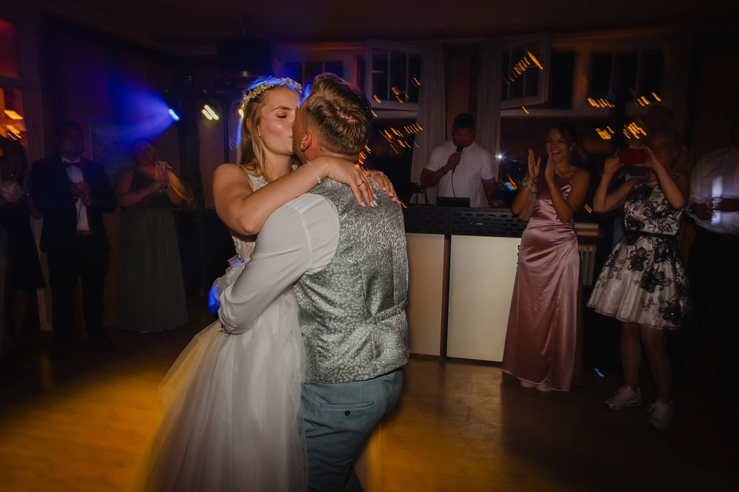115_Brautverliebt_Hochzeit_Hochzeitsfotografie_Luebeck_Hamburg_20250904.jpg