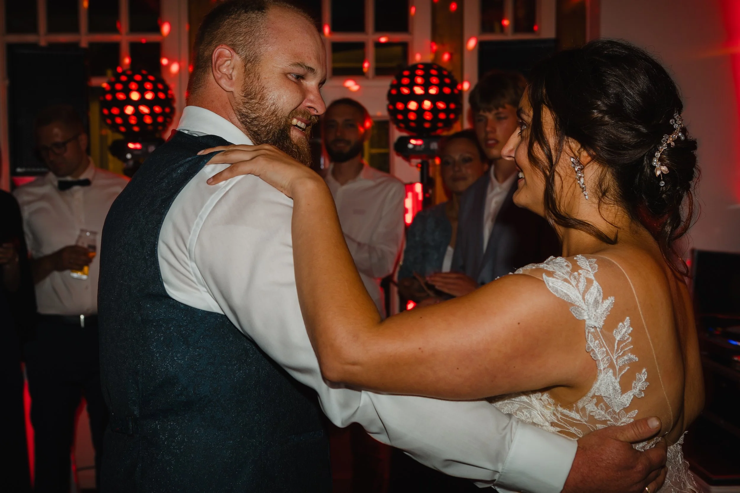Brautverliebt_Hochzeit_Hochzeitsfotografie_Luebeck_Hamburg_20250802_85Brautverliebt_Hochzeit_Hochzeitsfotografie_Luebeck_Hamburg_20250802_87.jpg