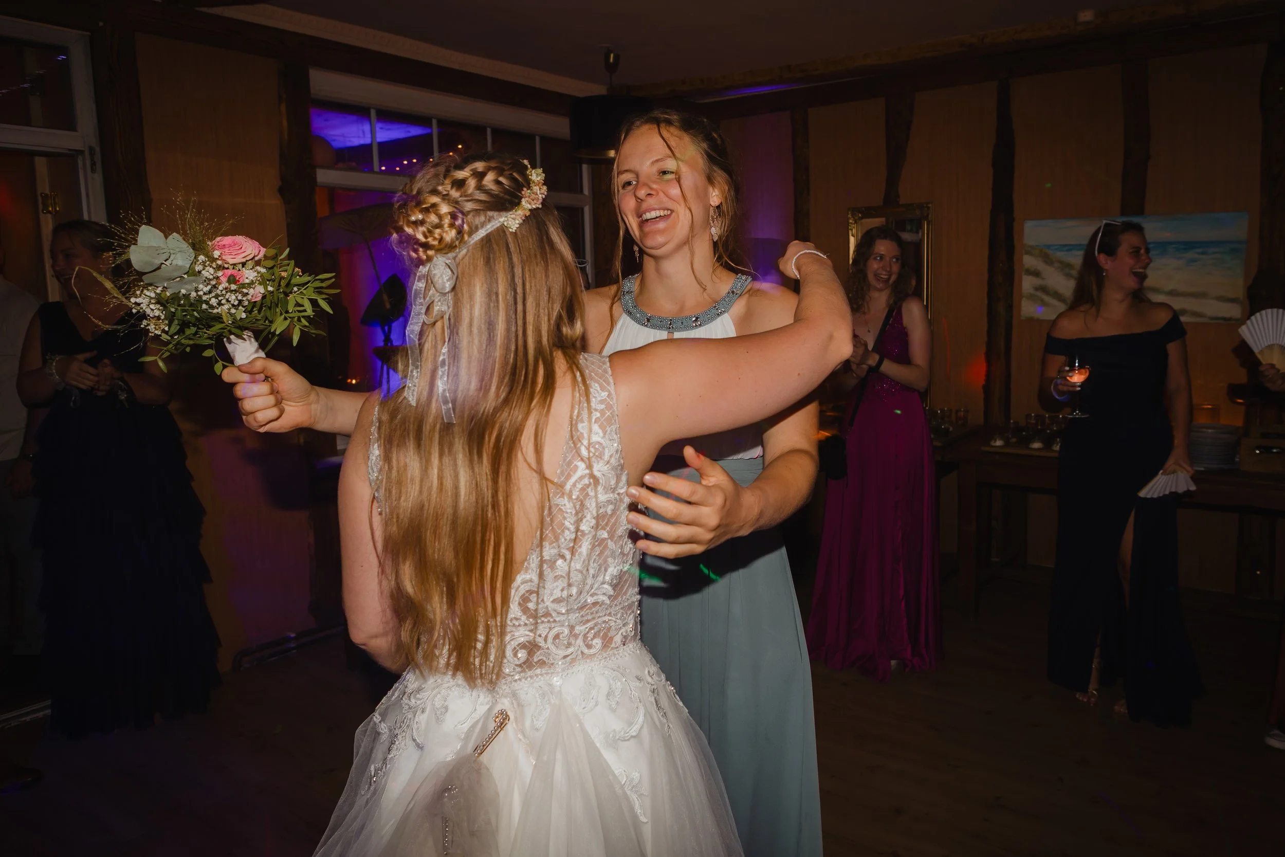124_Brautverliebt_Hochzeit_Hochzeitsfotografie_Luebeck_Hamburg_20250904.jpg