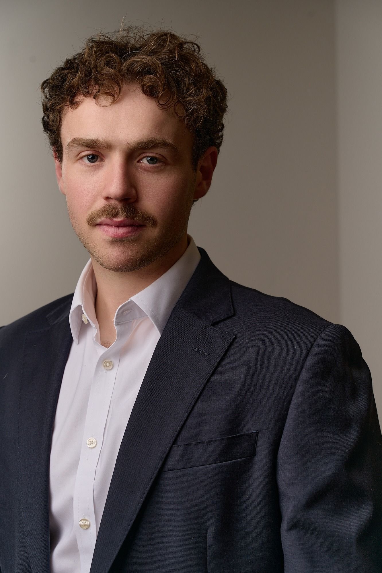 c06d7049-62d1-49c8-8ed5-22b1f3759371.jfif