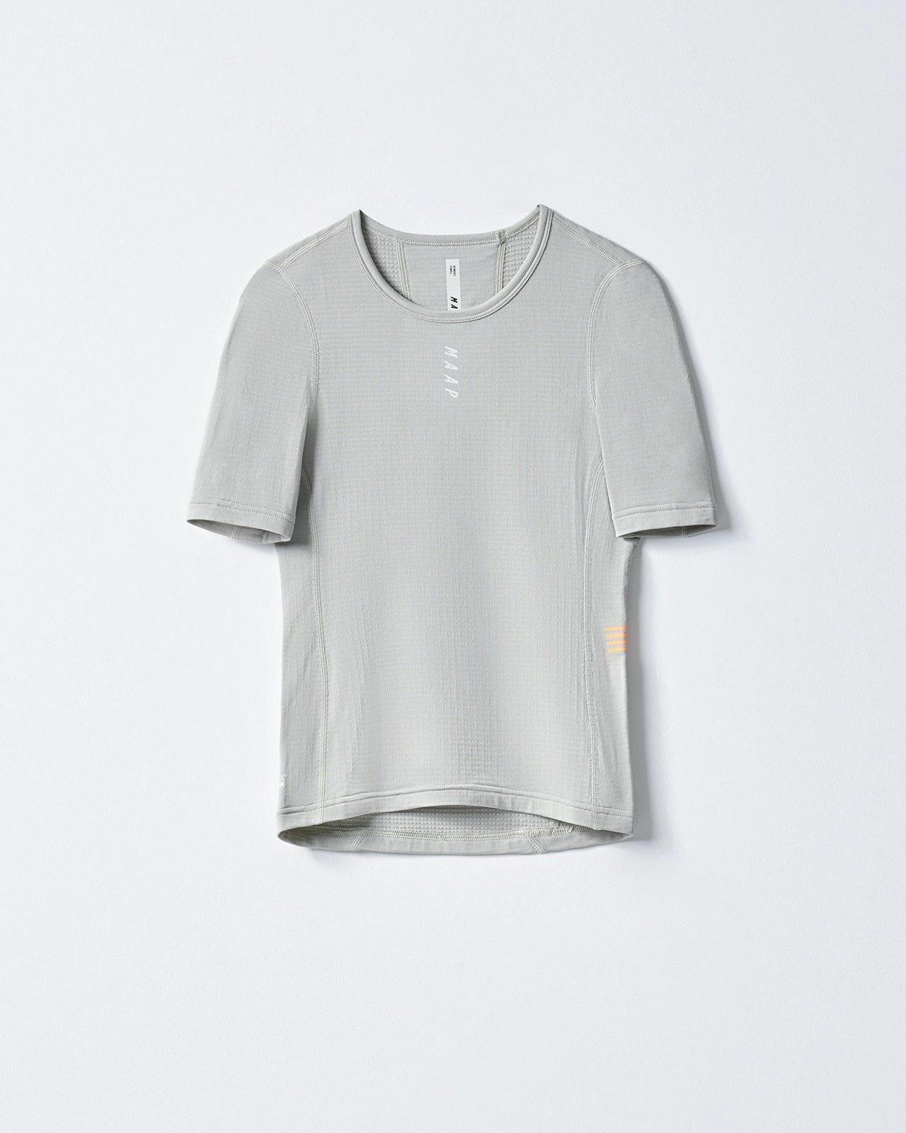 Women_sThermalBaseLayerTee_Fog_PDP_SPECS_03_DESKTOP.jpeg