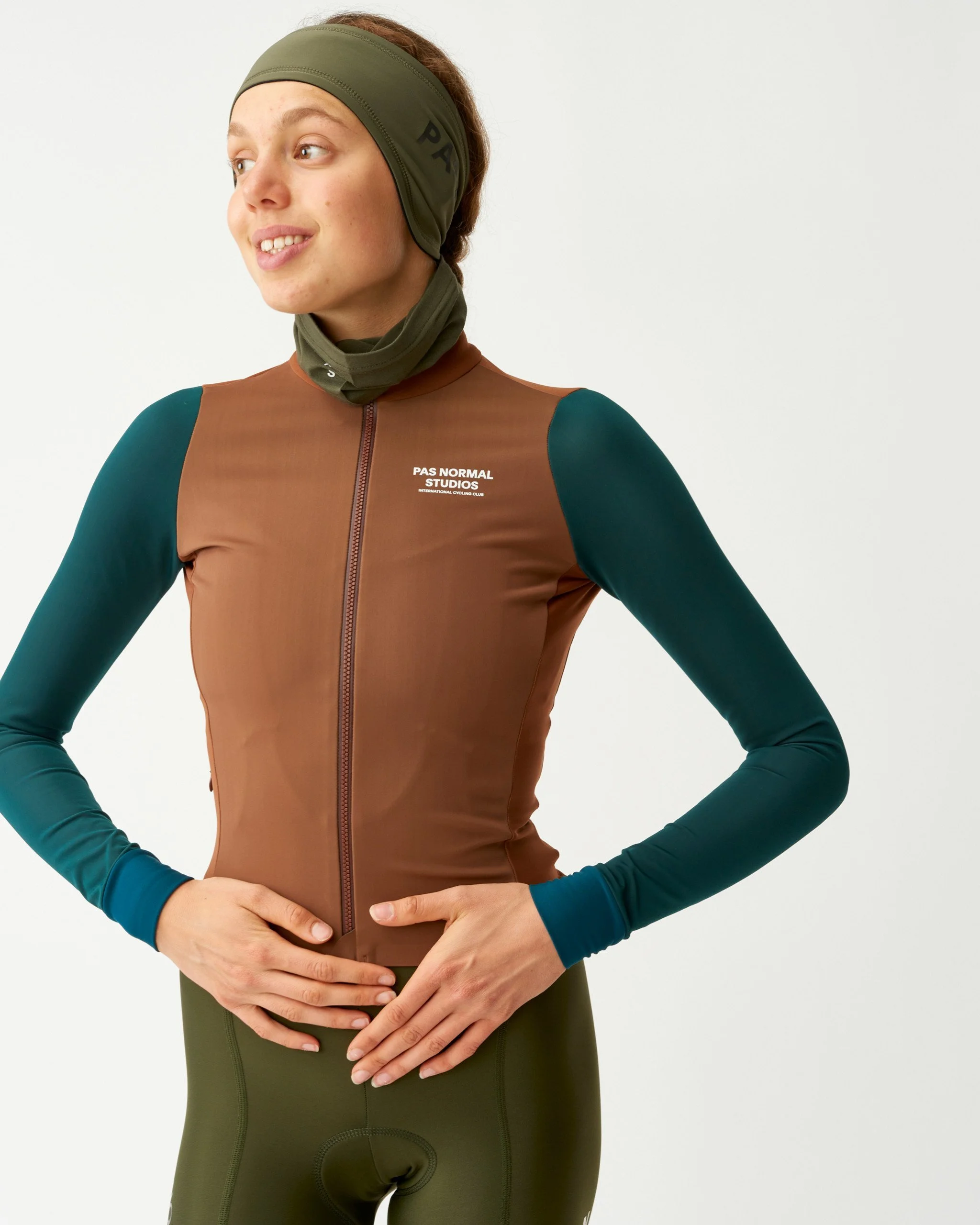 PAS NORMAL STUDIOS Leg Warmers Navy — Cycle Store Zurich