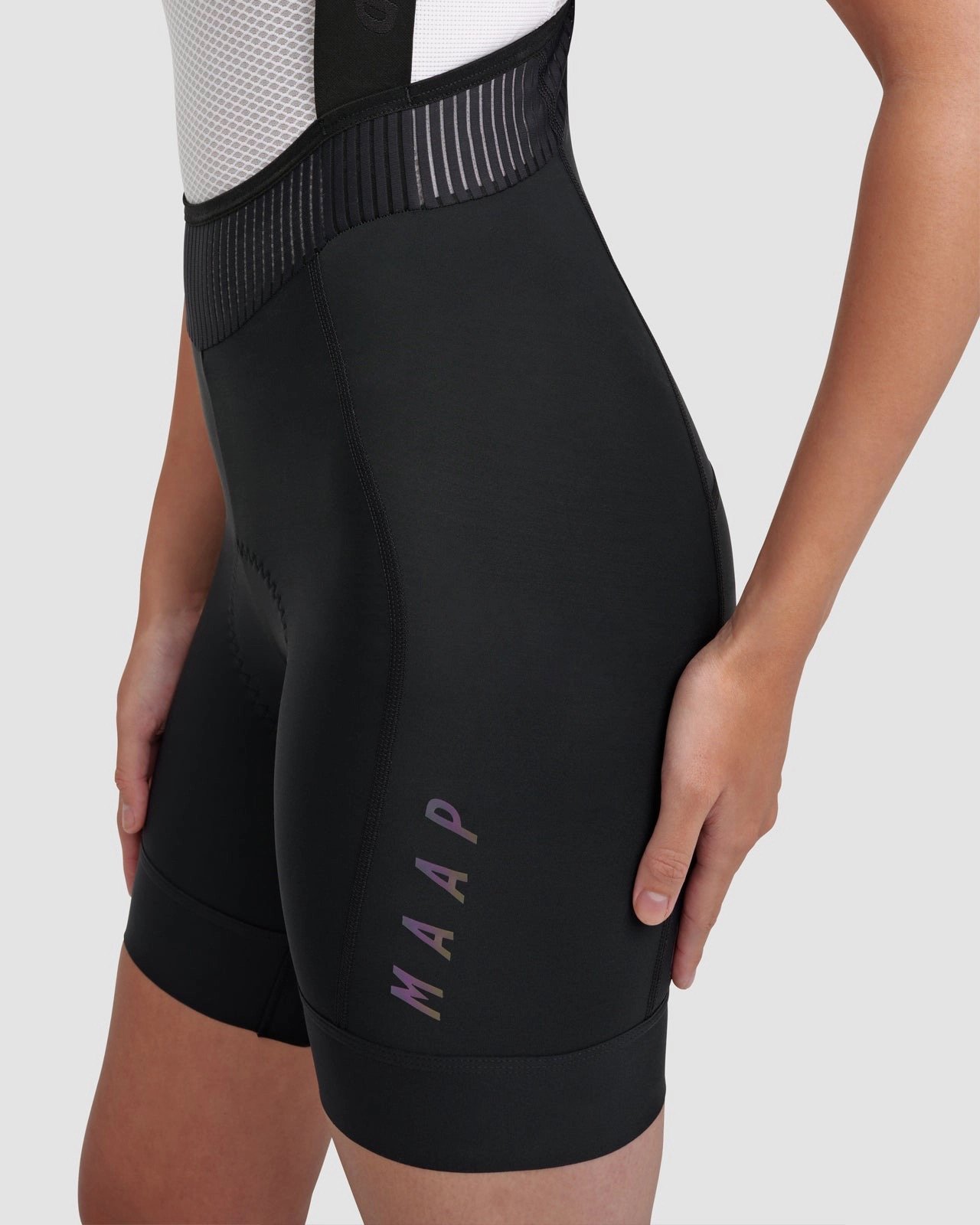 MAP-WAB133_BLKBLK_Women_sShortTeamBibEvo_Black_PDP_SPECS_02_DESKTOP.jpeg