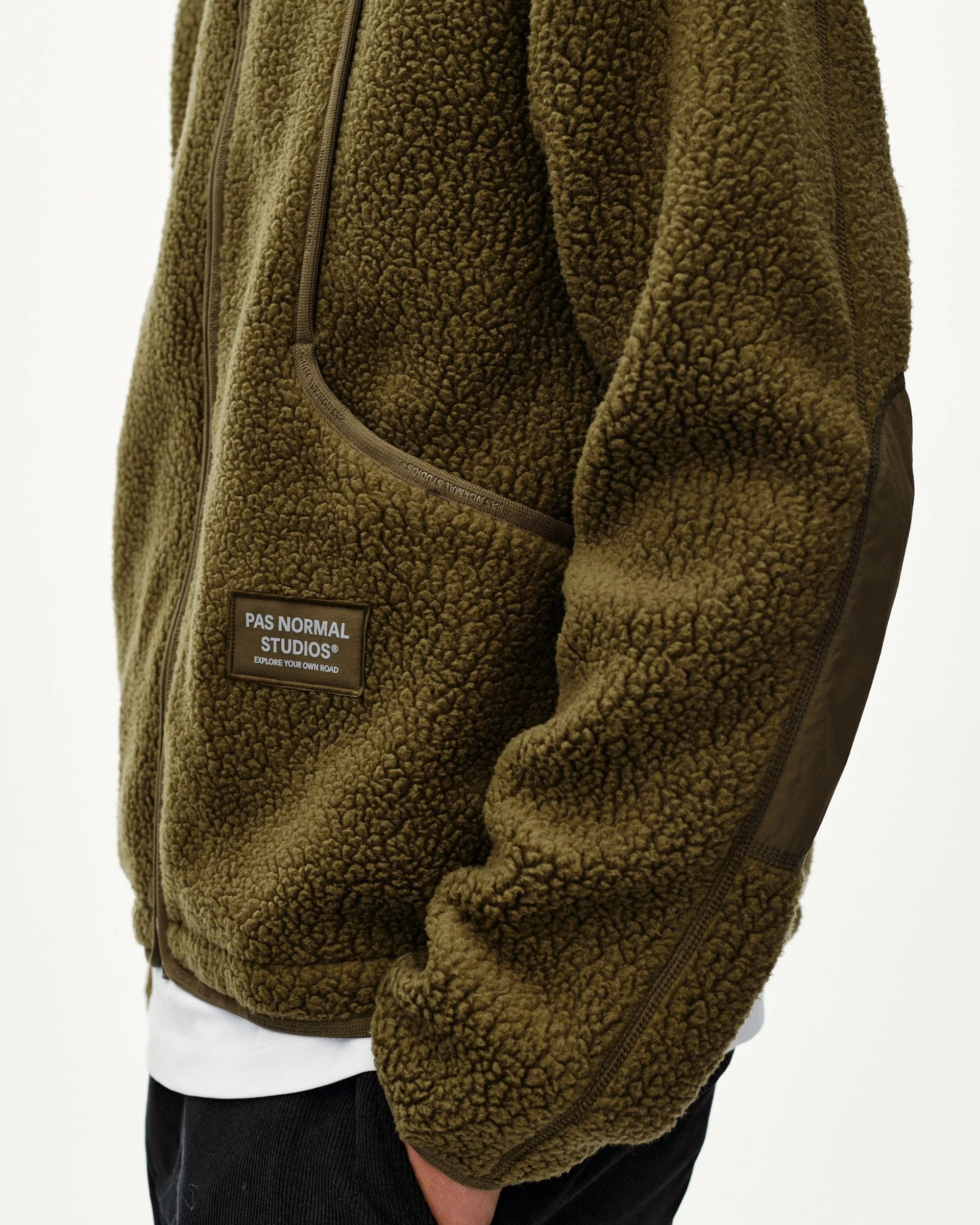932eebb21cdc8a7ef68bcf9cfc369bac4e3e8497-1920x2400.jpg