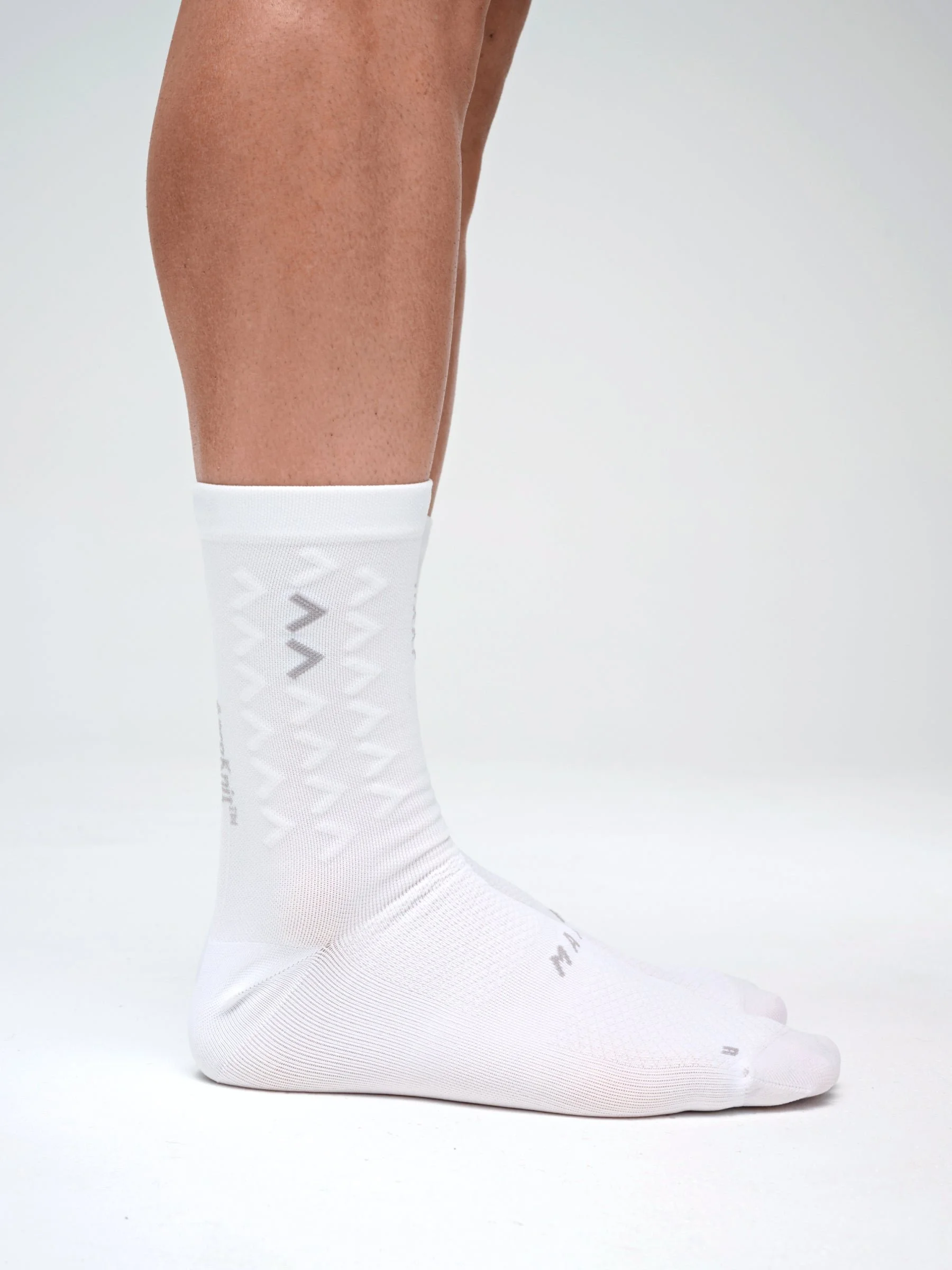 MAUSO260126_WHIT.Sock_PDP_01.jpg