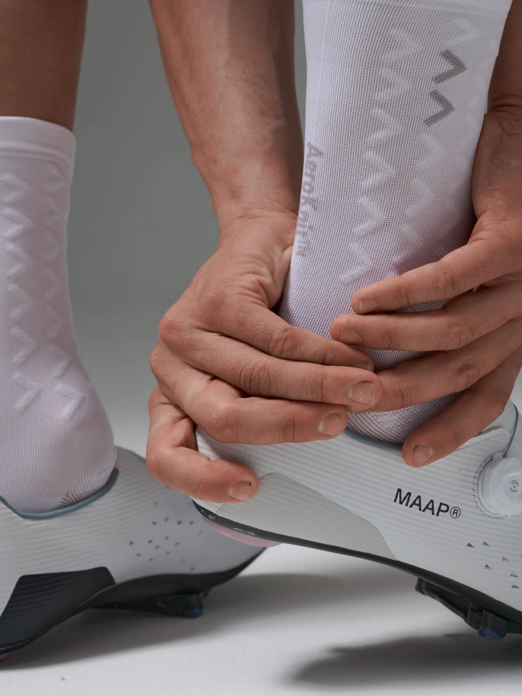 MAUSO260126_FMGN.AeroKnitSock_PDP_Feature_03.jpg