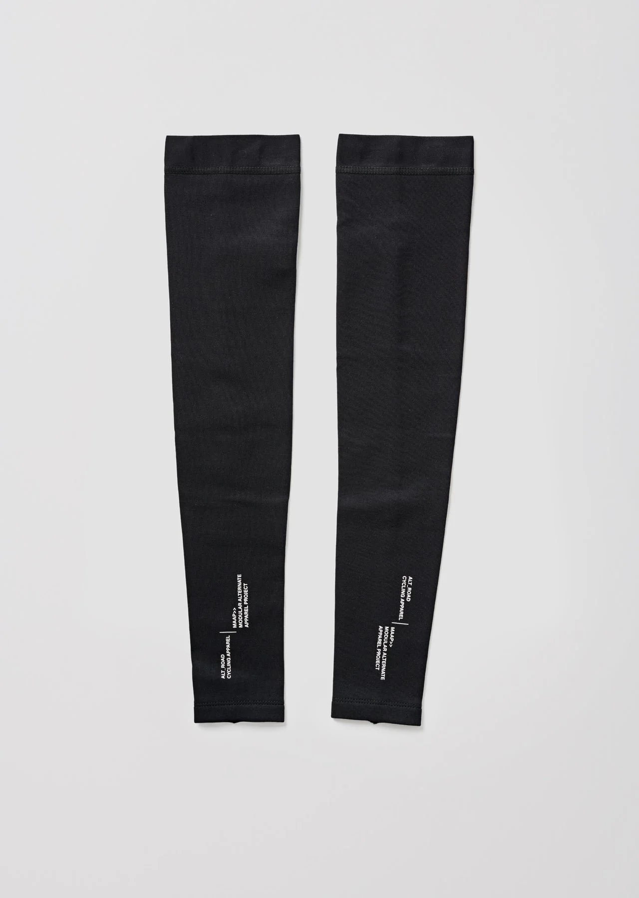 Alt_RoadMerinoArmWarmers_Black_PRODUCT_CARD_HERO.jpg