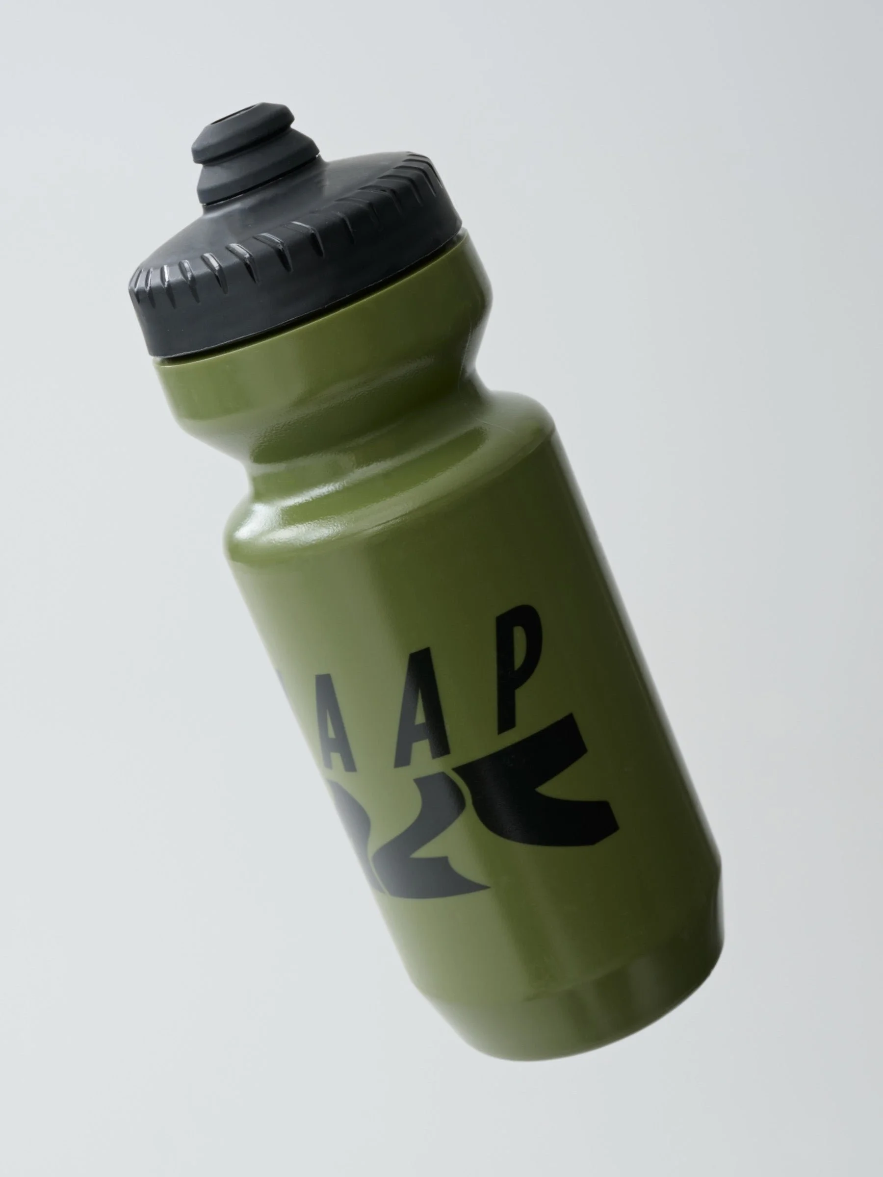 MAUBO240325_OGBK.Alt_Road_20Bottle_PDP_01.jpg