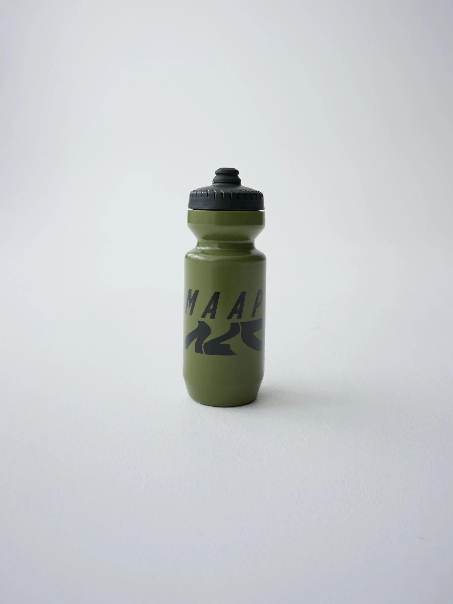 MAUBO240325_OGBK.Alt_Road_20Bottle_PDP_04.jpg
