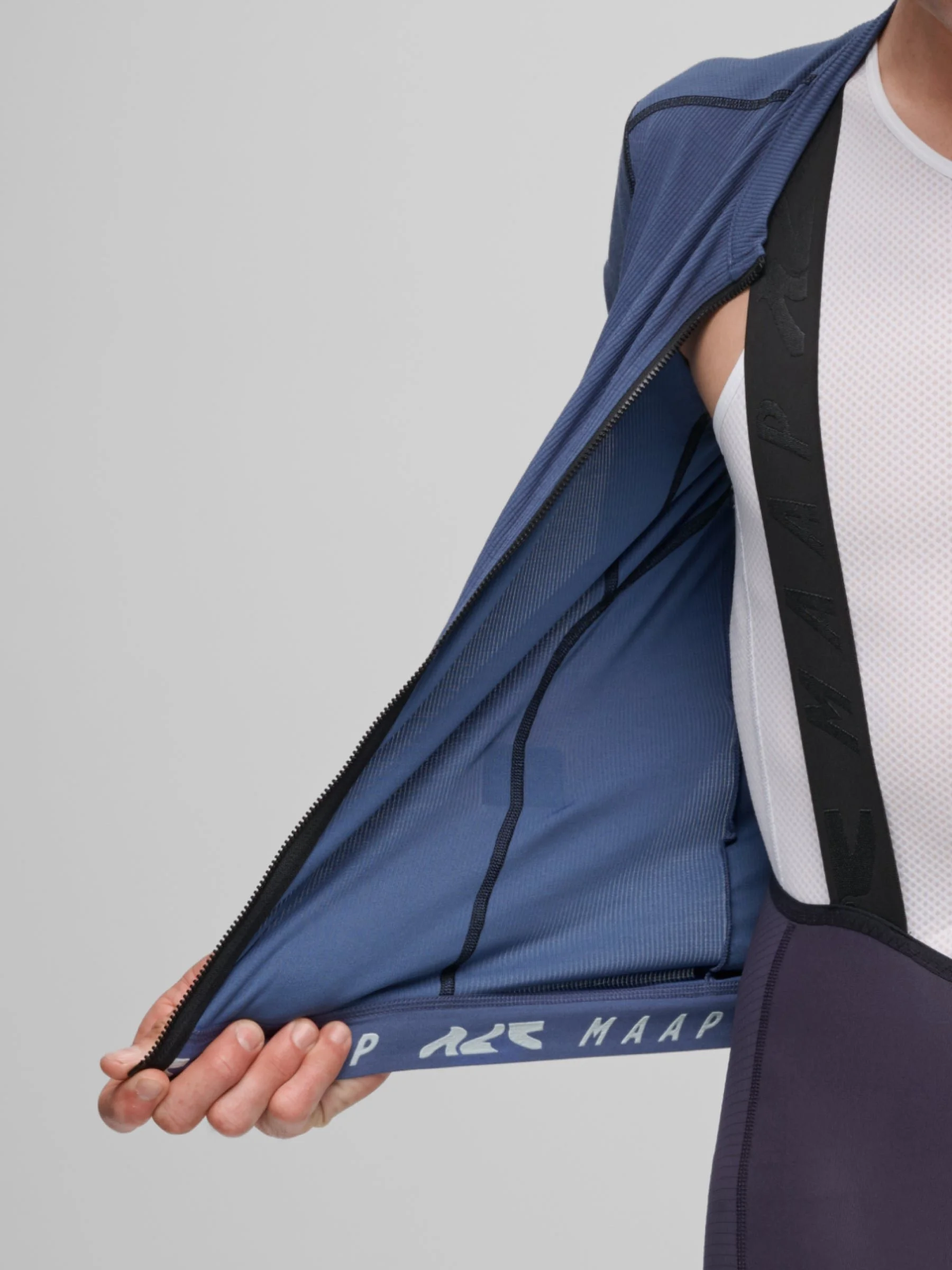 MPMJE241326_BIJO.Alt_RoadJersey2.0_PDP_06.jpg