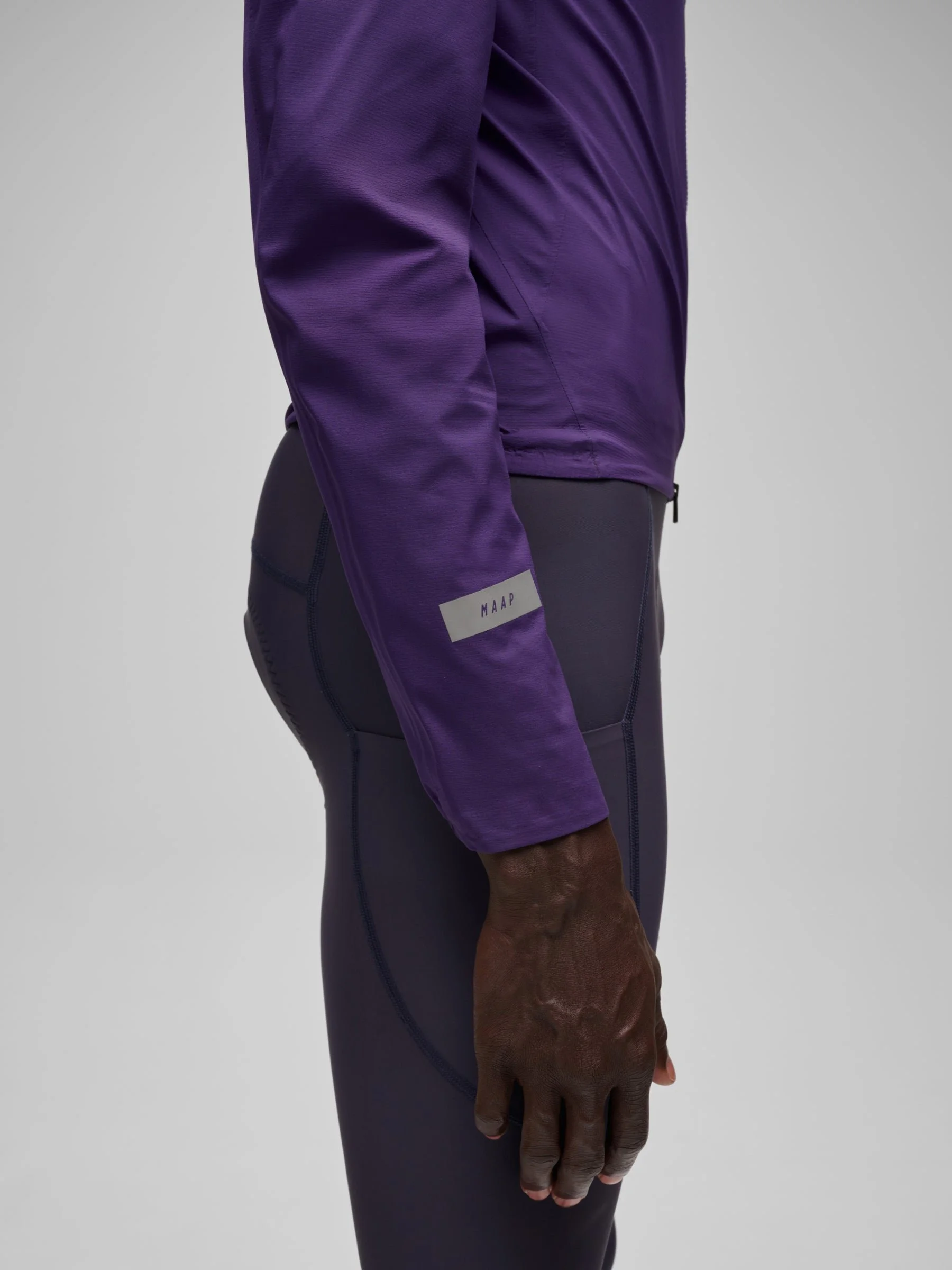 MPMJA200526_PHNP.AtmosJacket_PDP_03.jpg