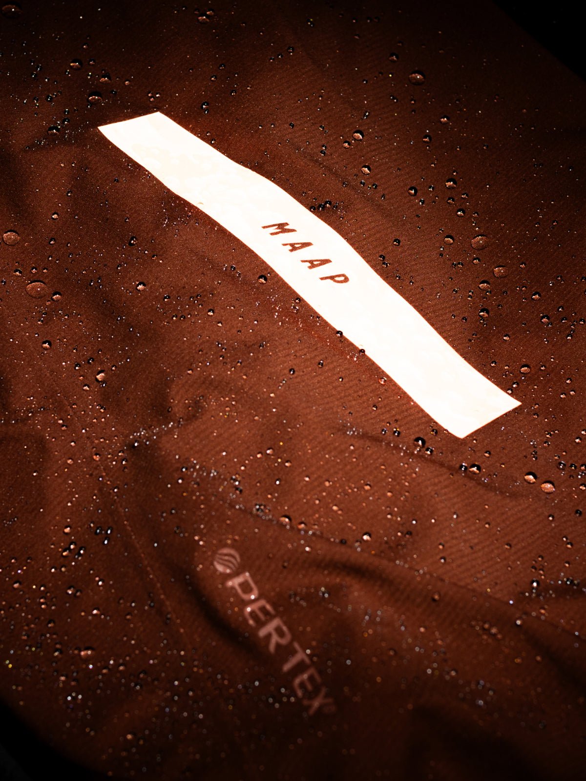 MAP-MAV128_MSCT.ATMOS_20VEST_MUSCAT_PDP_FEATURE_4_2963b40f-0fb1-40a1-bf4e-89d94b183411.jpg