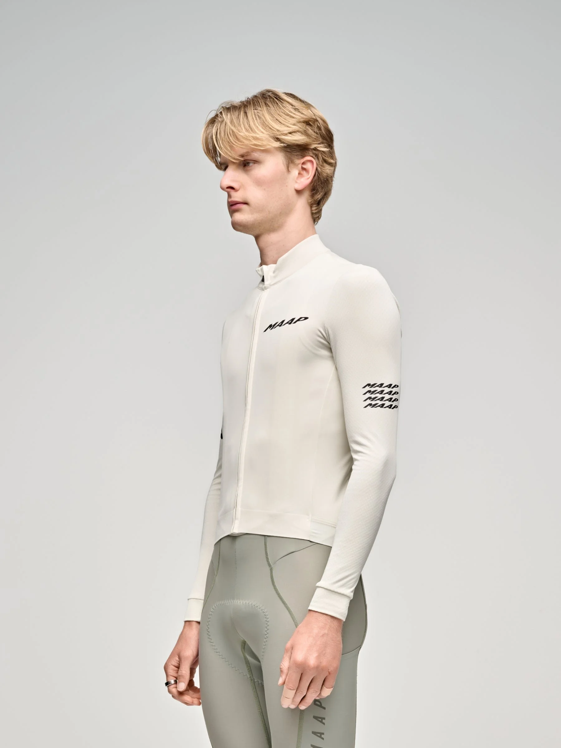 MPMLS252525_VAP.Emerge_20Thermal_20Jersey_PDP_01.jpg