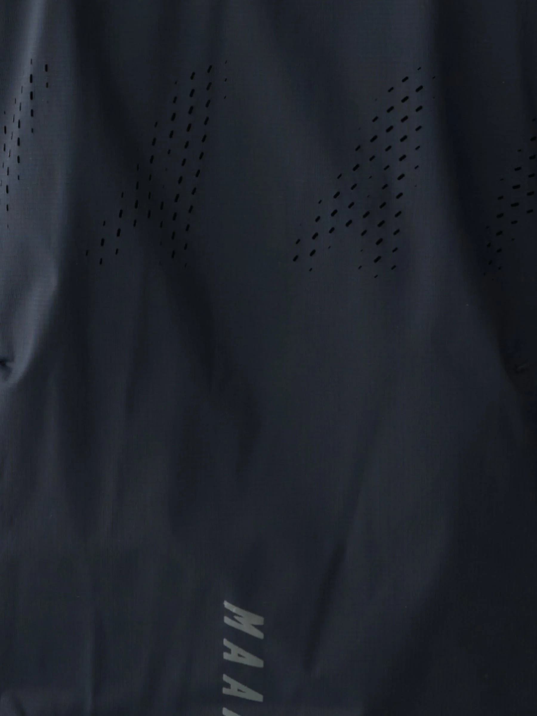 MPMJA240124_BLAK.Flow-Jacket_BLACK_PDP_05.jpg