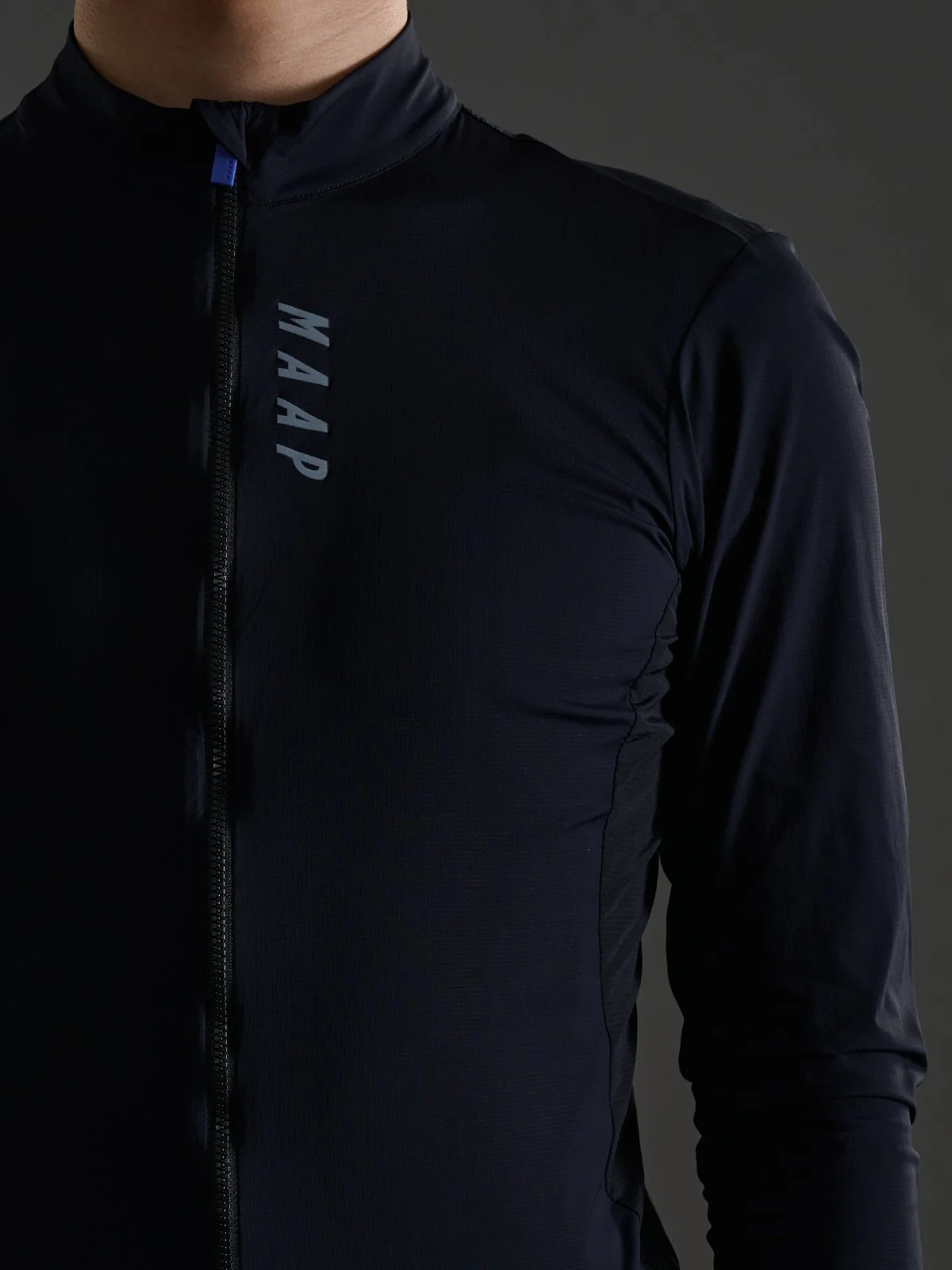 Flow_20Jacket_PDP_FEATURE_1.jpg