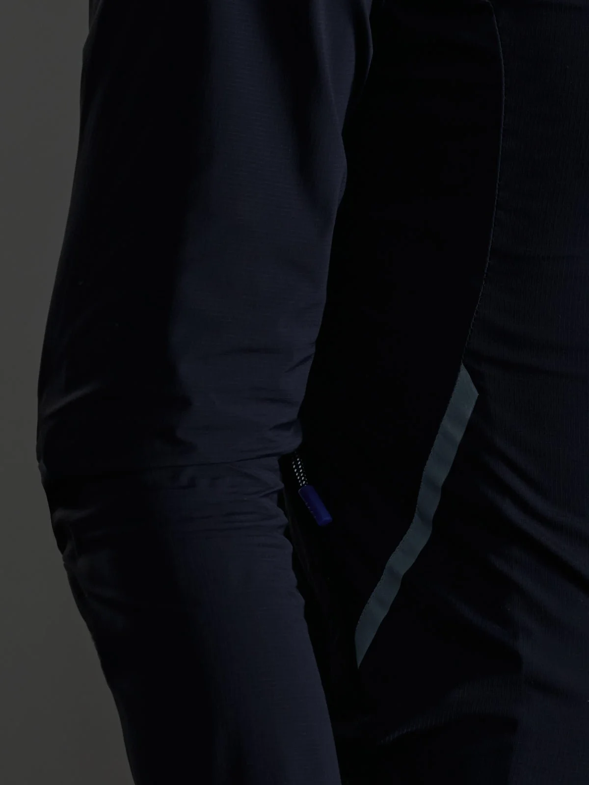 Flow_20Jacket_PDP_FEATURE_2.jpg
