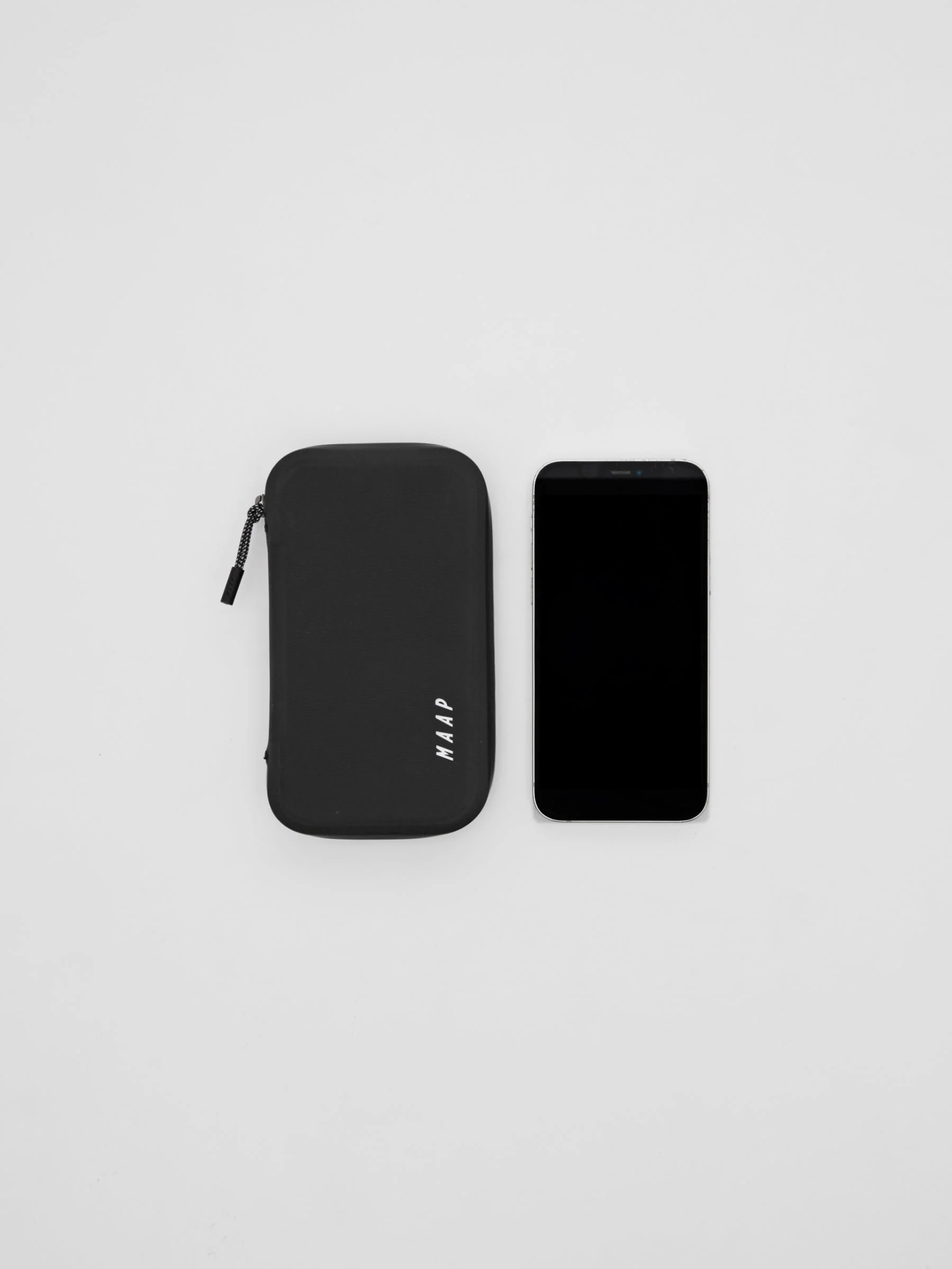 MAUBA252025_BLAK.Shield_20Waterproof_20Phone_20Wallet_20Small_PDP_01.jpg