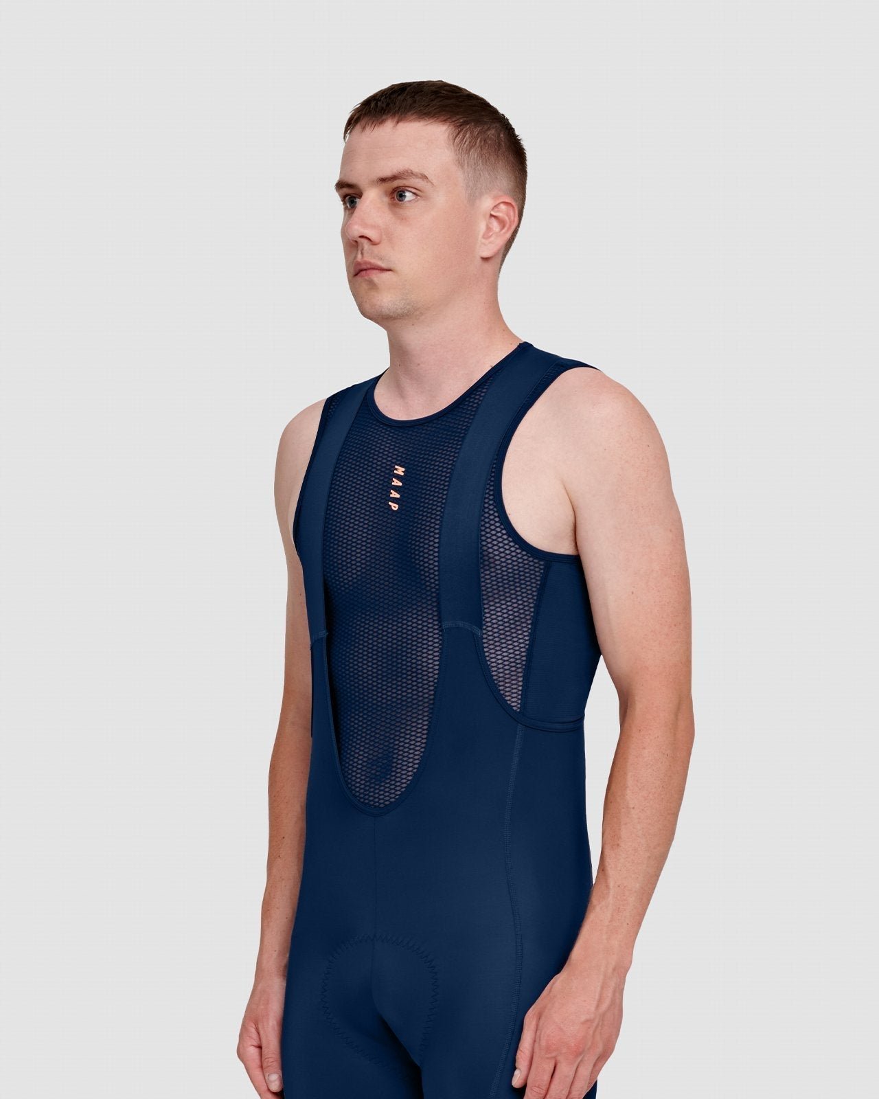 Mens-BaseLayer-Team-Navy-MBL017_PDP_HERO_01_DESKTOP_0c7f4b5f-f822-4461-9c1a-95a57ee0ed60.jpg