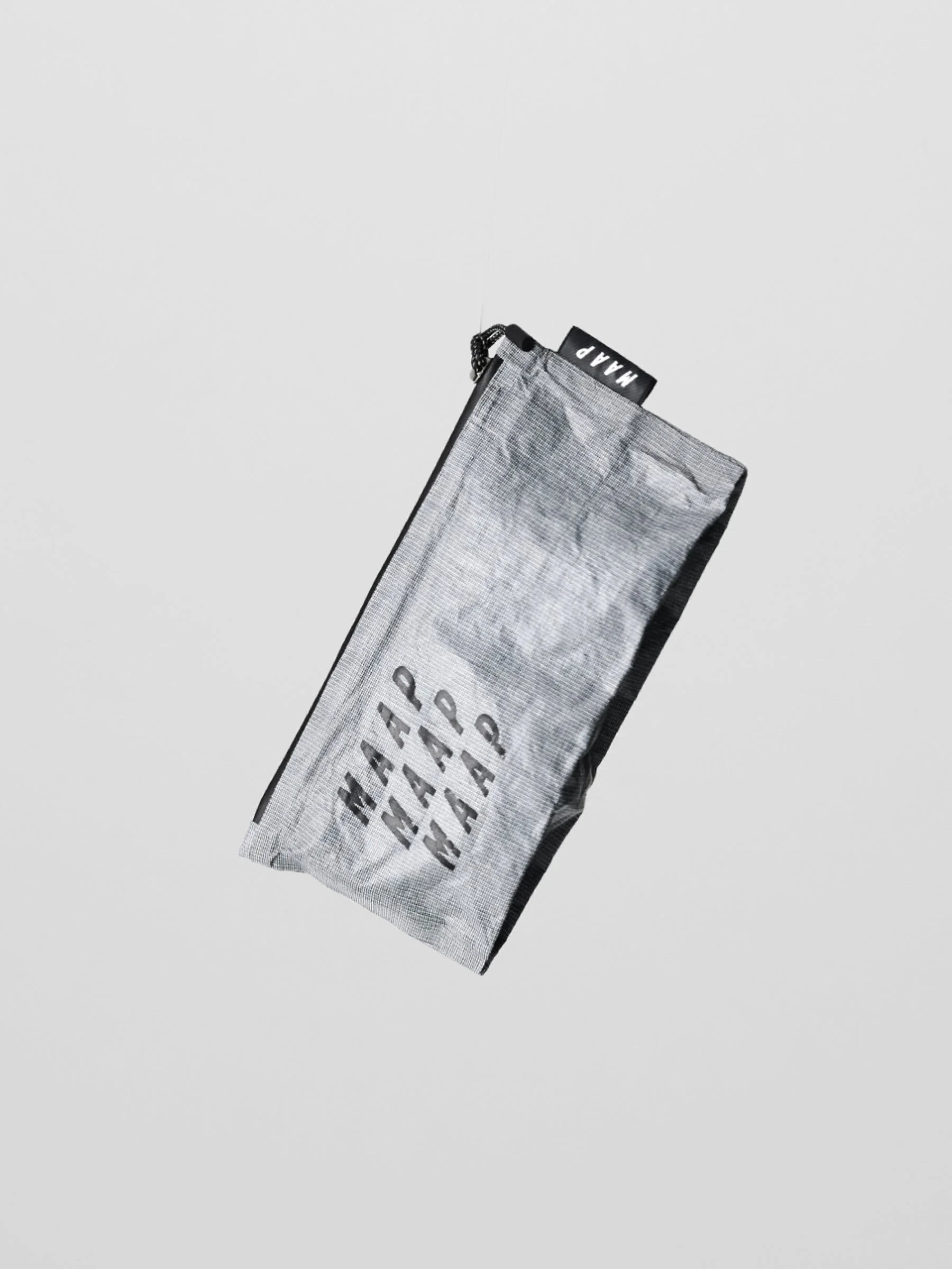 MAUBA260526_GRPH.TECHPoucH.PDP_03.jpg