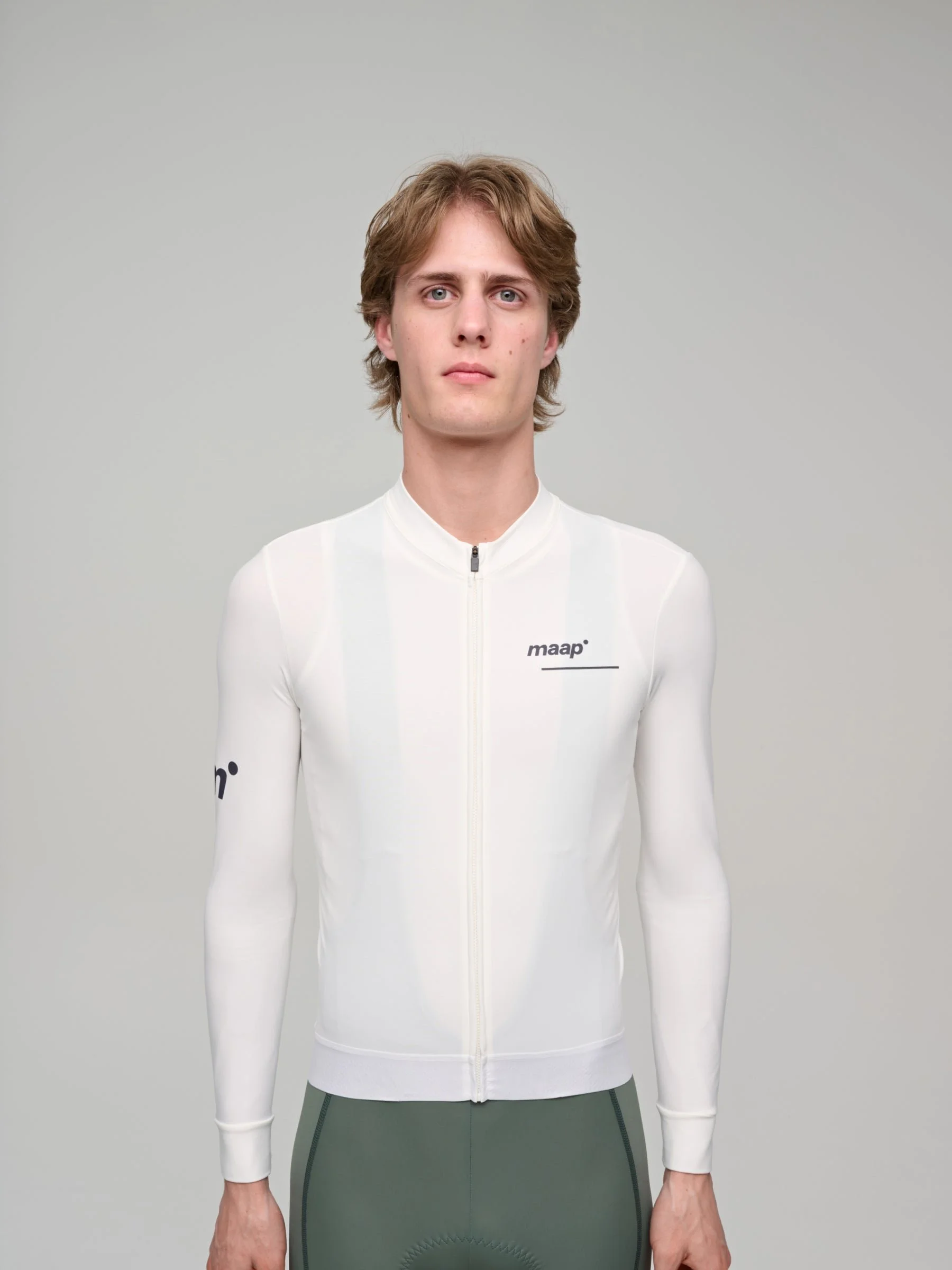 MPMLS201725_WHIT.TrainingThermalLSJersey_PDP_01.jpg