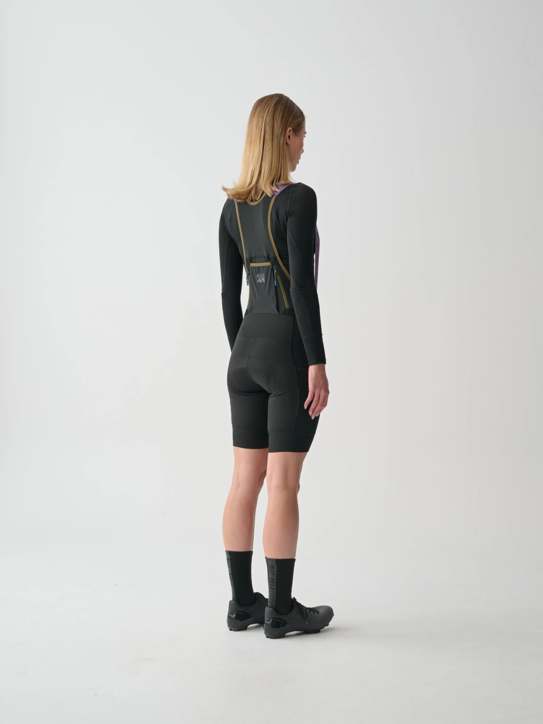 MPWBS240524_BLAK.Womens_20Alt_20Road_20Cargo_20Bib_Black_PDP_03.jpg