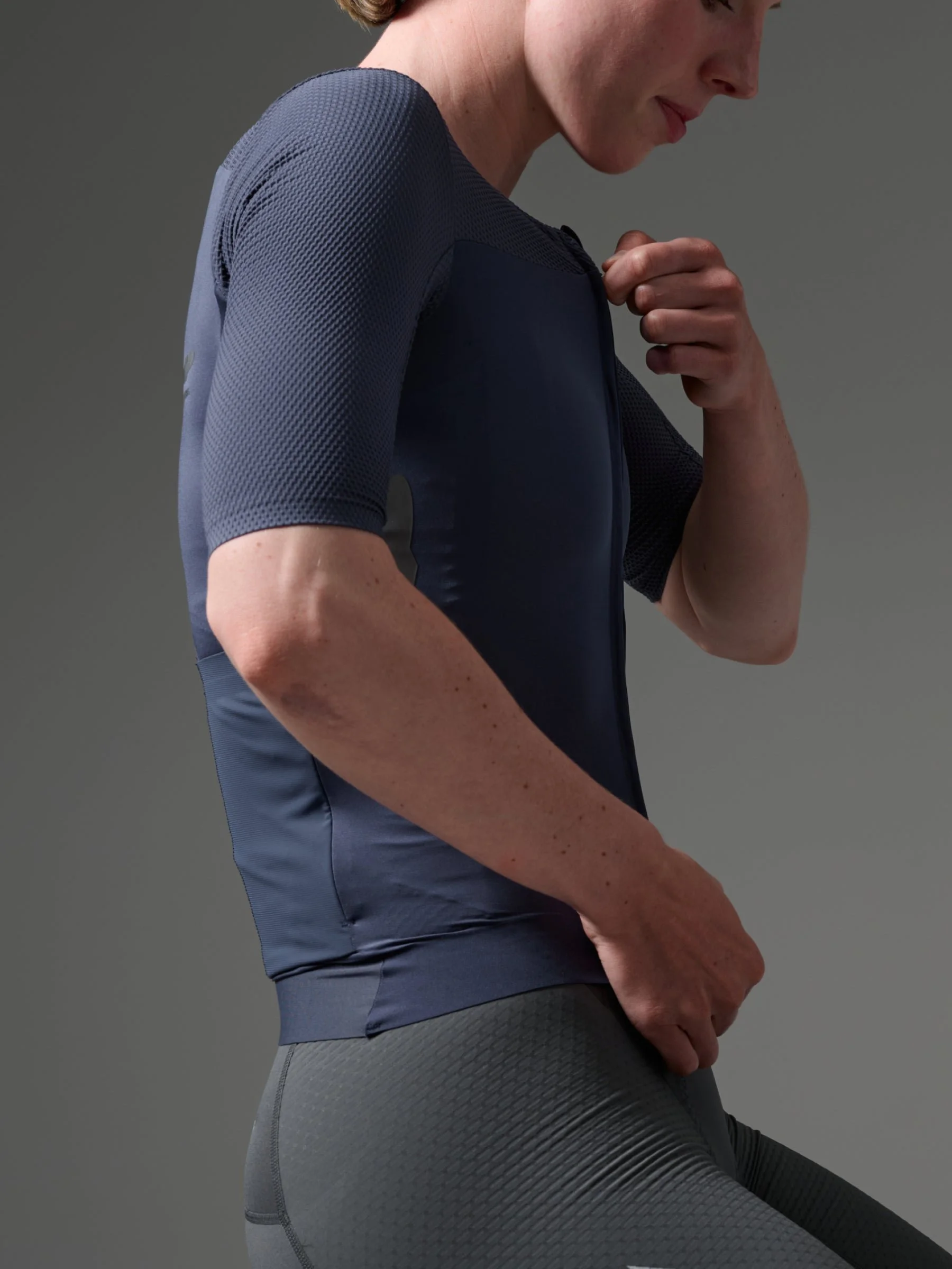 MPWJE250525_ODYS.WomensEclipseProRaceJersey_PDP_Feature_04.jpg