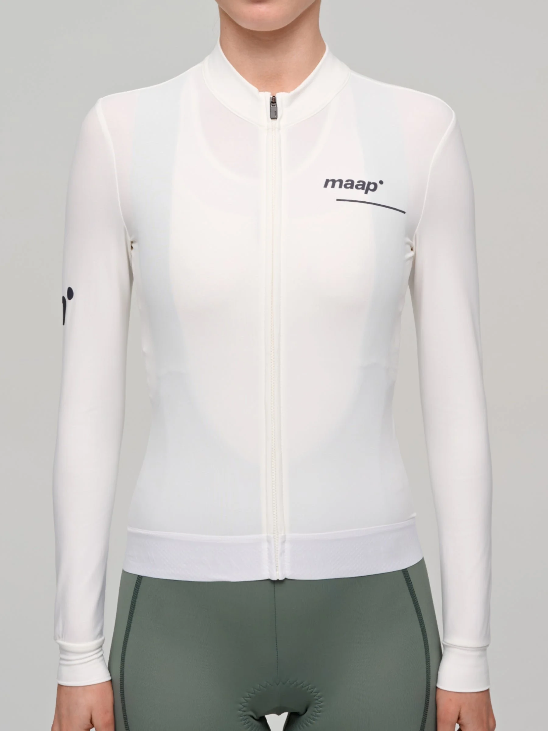 MPWLS211925_WHIT.Women_sTrainingThermalLSJersey_PDP_02.jpg