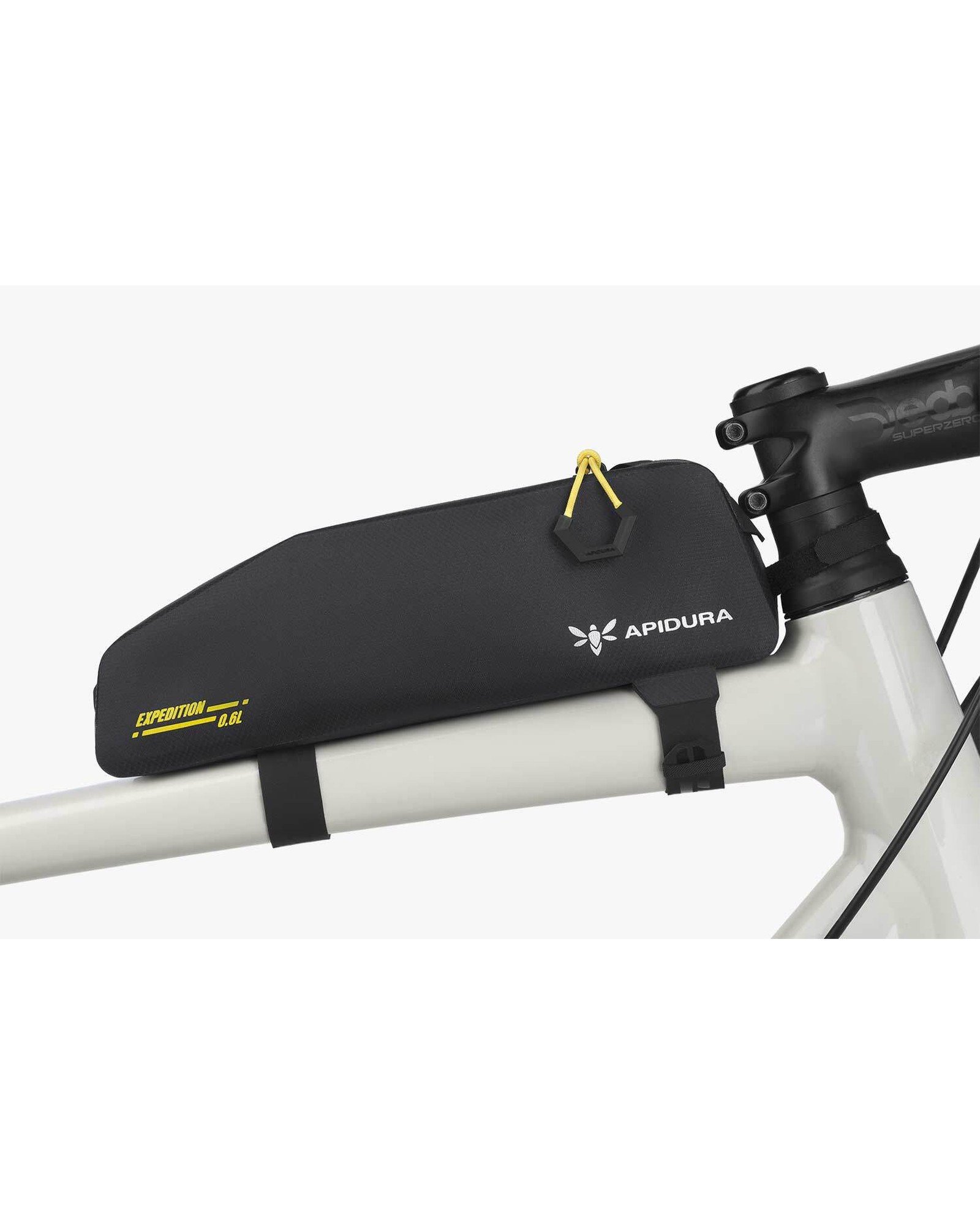 apidura_expedition_top_tube_pack_0_6l_02.jpg