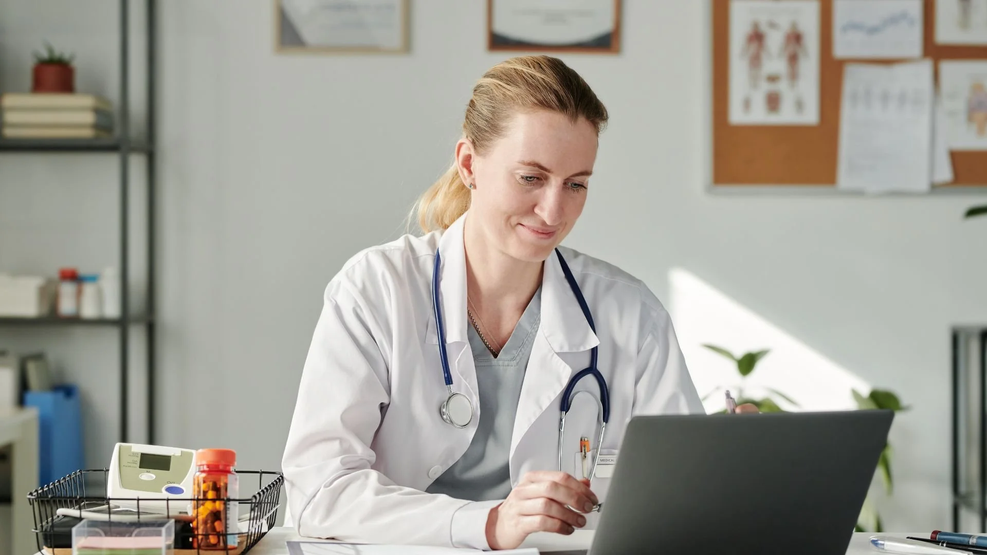 These 9 Digital Platforms are Changing Maternal Mental Health Care
