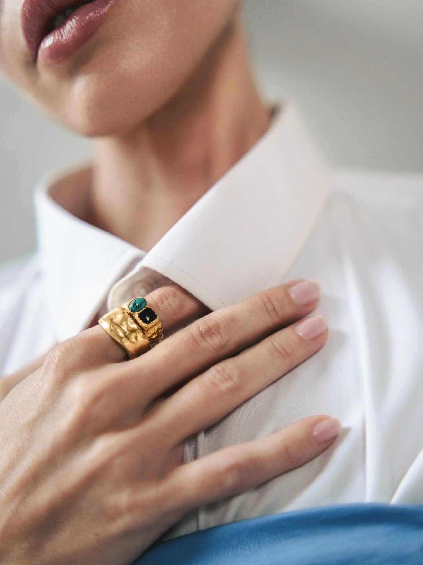 Raw. Refined. Eternal.
Pietra &amp; Notte e Mare &mdash; crafted for the modern muse who knows that mixing is what makes it unique.
.
.
.

#GoldVermeil #HandcraftedJewelry #ModernMuse #RawElegance #TimelessDesign #JewelryAddict