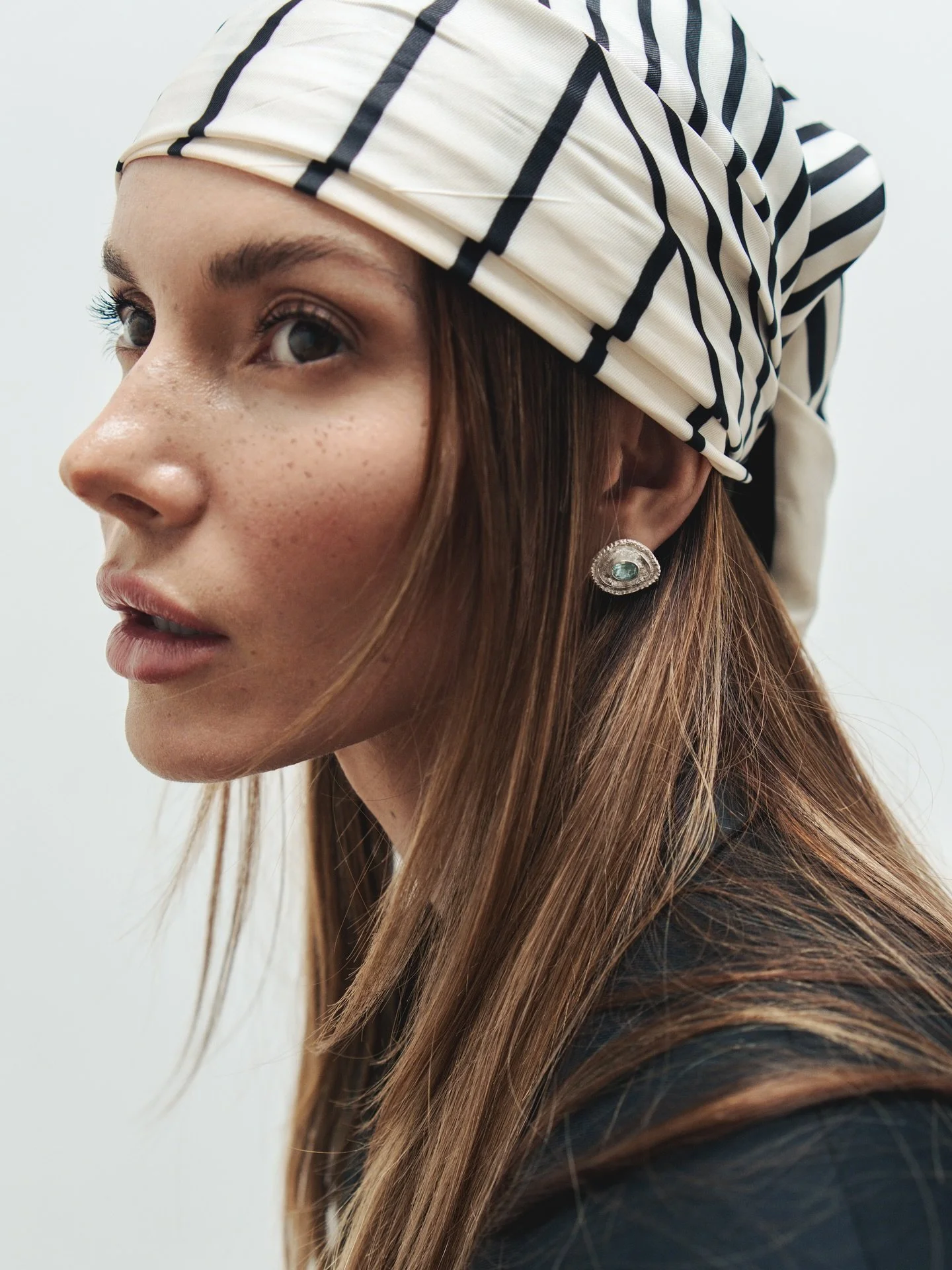 Ocean depths reimagined in silver and blue topaz.
Azzurro Profondo &mdash; timeless, luminous, serene. 
.
.
.
#MediterraneanVibes #RawElegance #BlueTopaz #TimelessElegance #JewelryLover