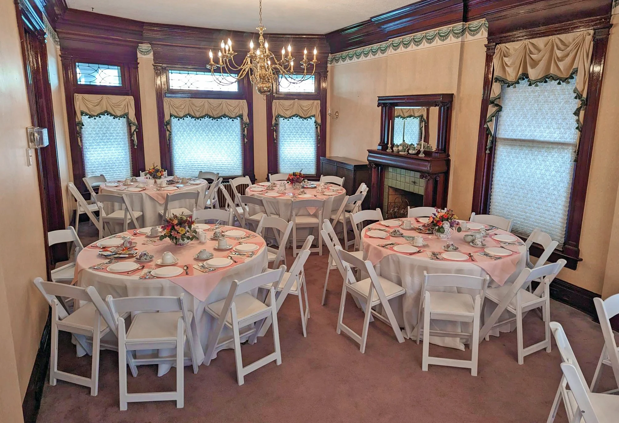 Rent The Russell House — Moxham & The Russell House in Johnstown