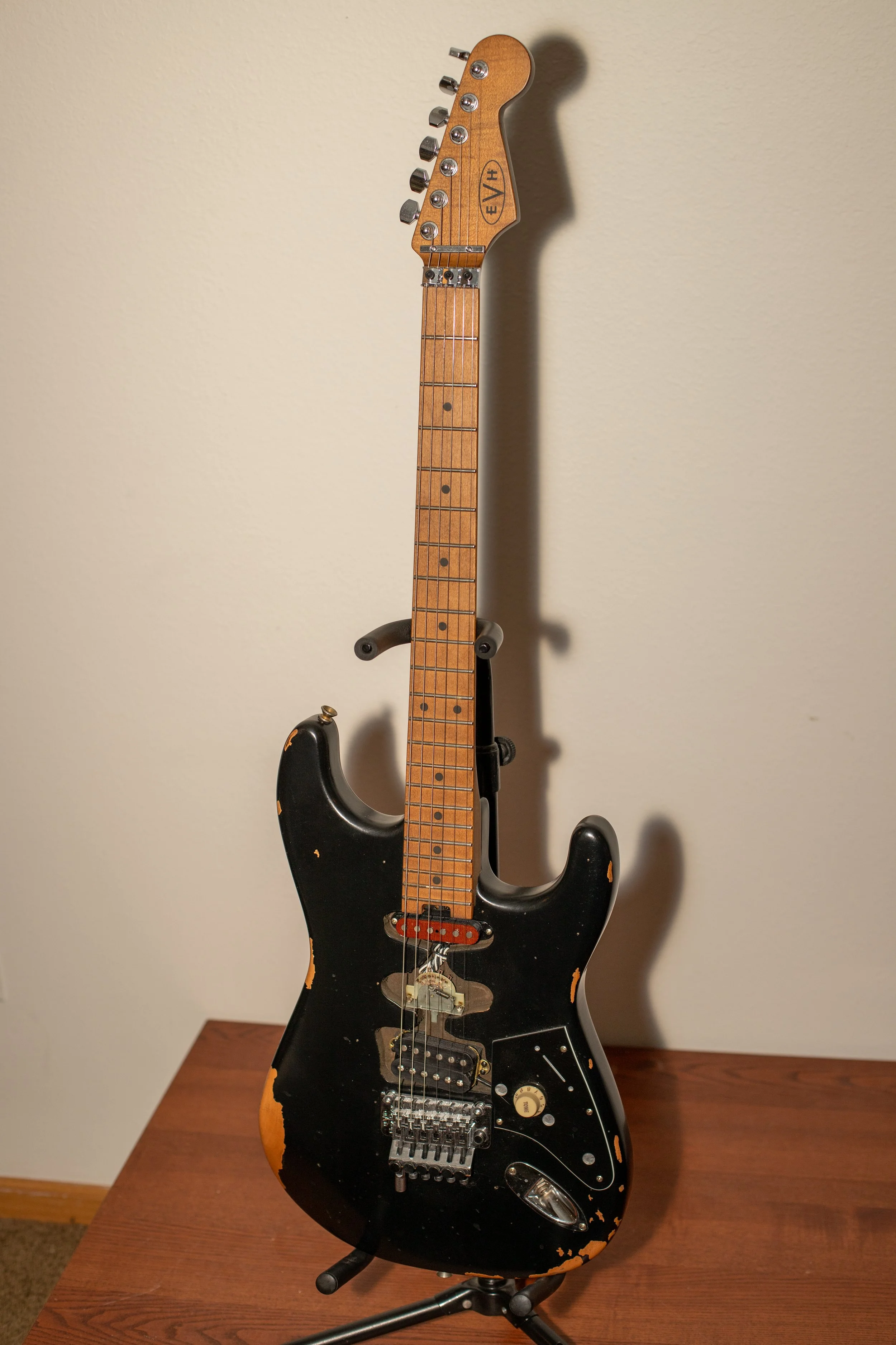 EVH Frankenstein Relic, black
$1100